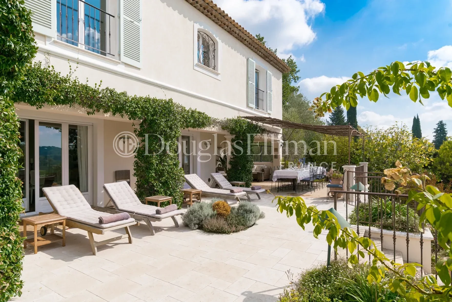OPIO – Villa d’exception à distance de marche du village de Valbonn - Image nᵒ3