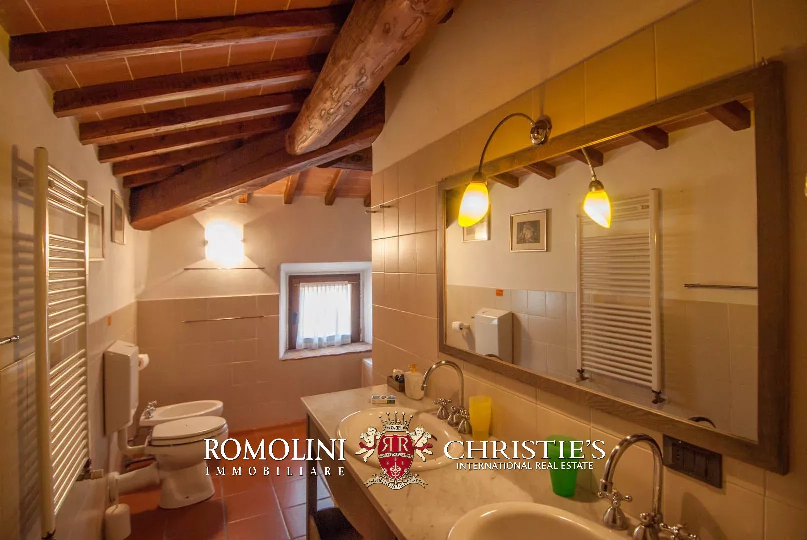 11 Bedroom Villa/Townhouse's Image 32