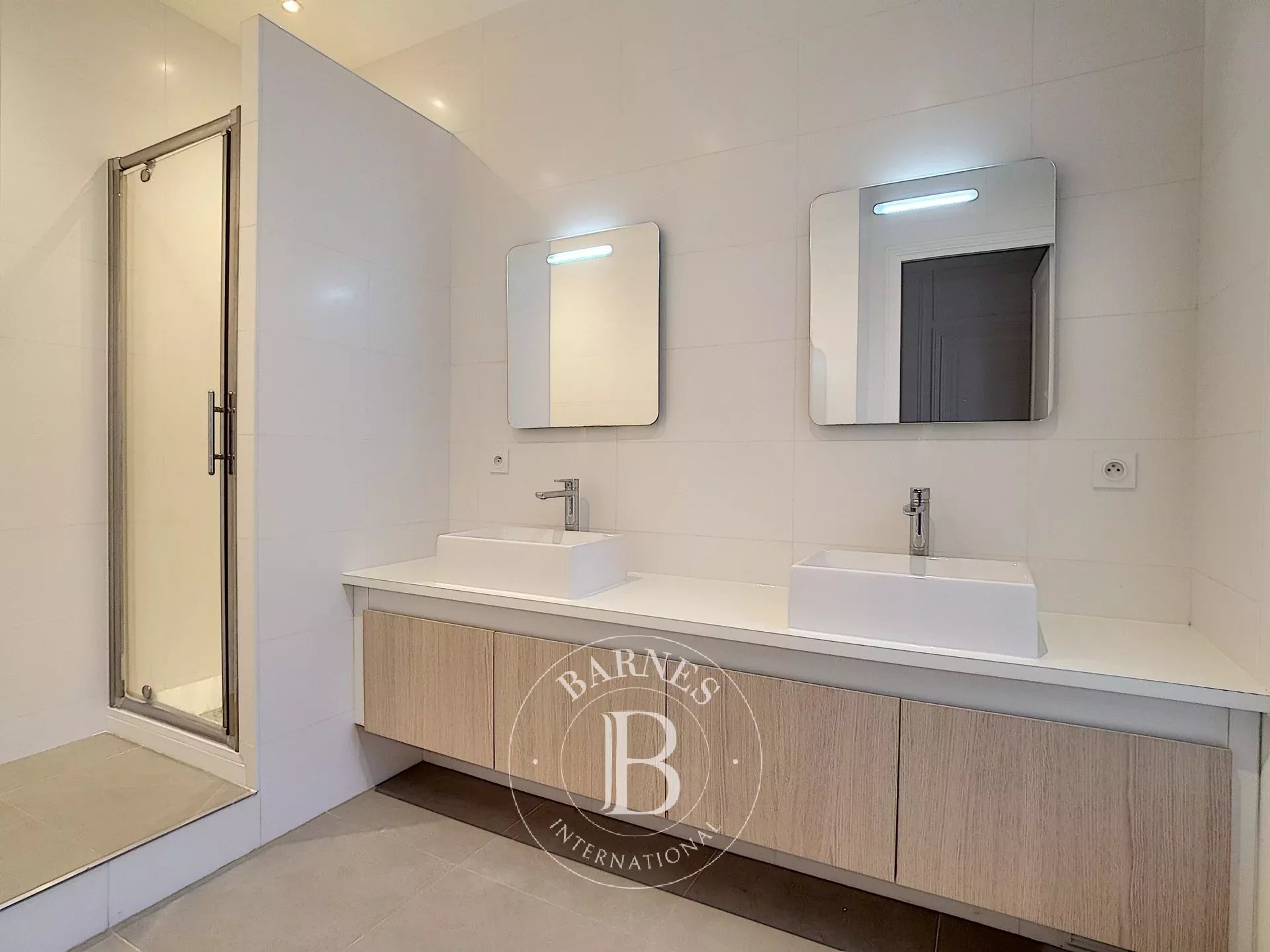 Daire Paris 17ème - picture 10