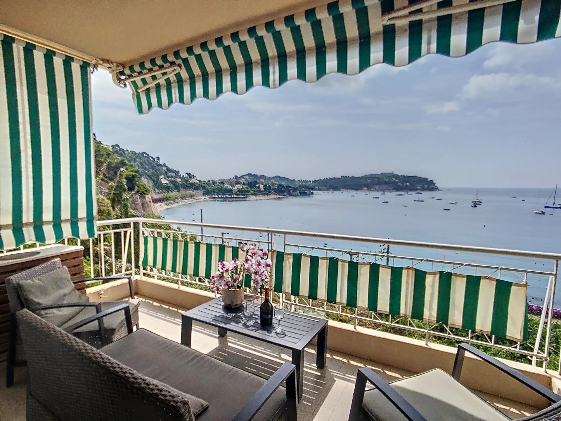 Côte d'Azur Triangle d'Or Villefranche-sur-Mer Les Marinières Appartement vue panoramique mer