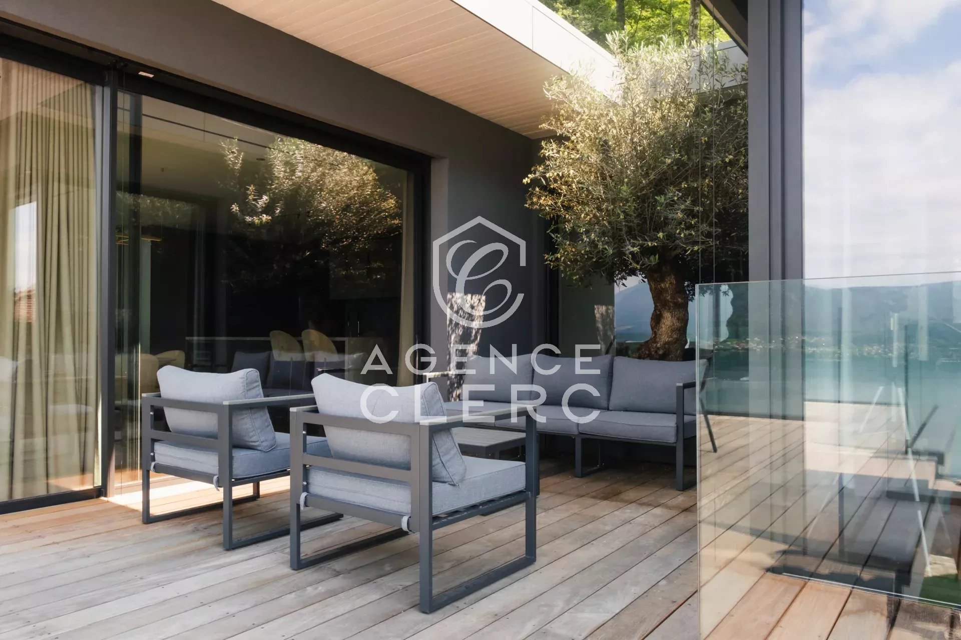 4 Bedroom Villa/Townhouse's Image 20