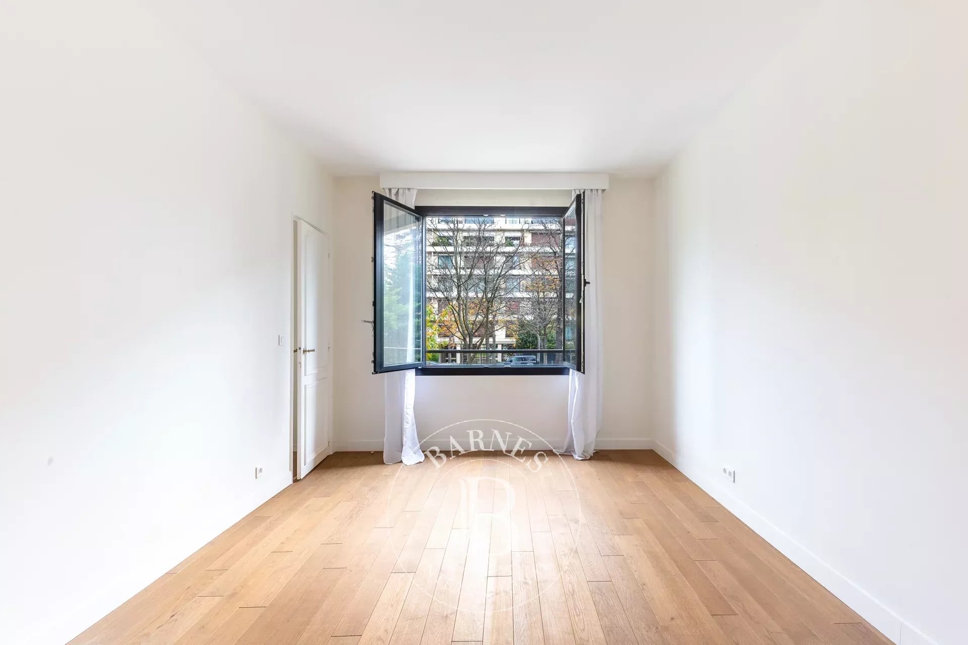 Paris  - Apartment 3 Bedrooms - picture 7
