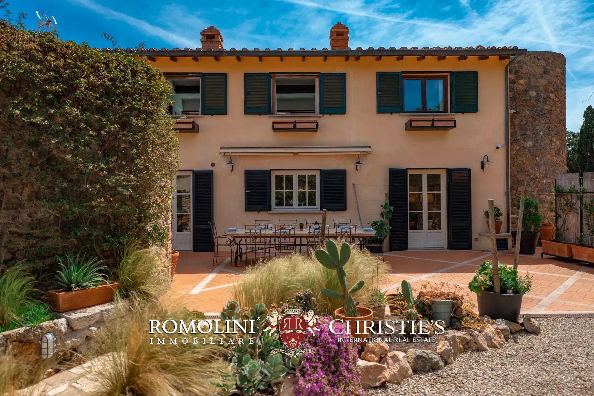 11 Bedroom Villa/Townhouse's Image 20
