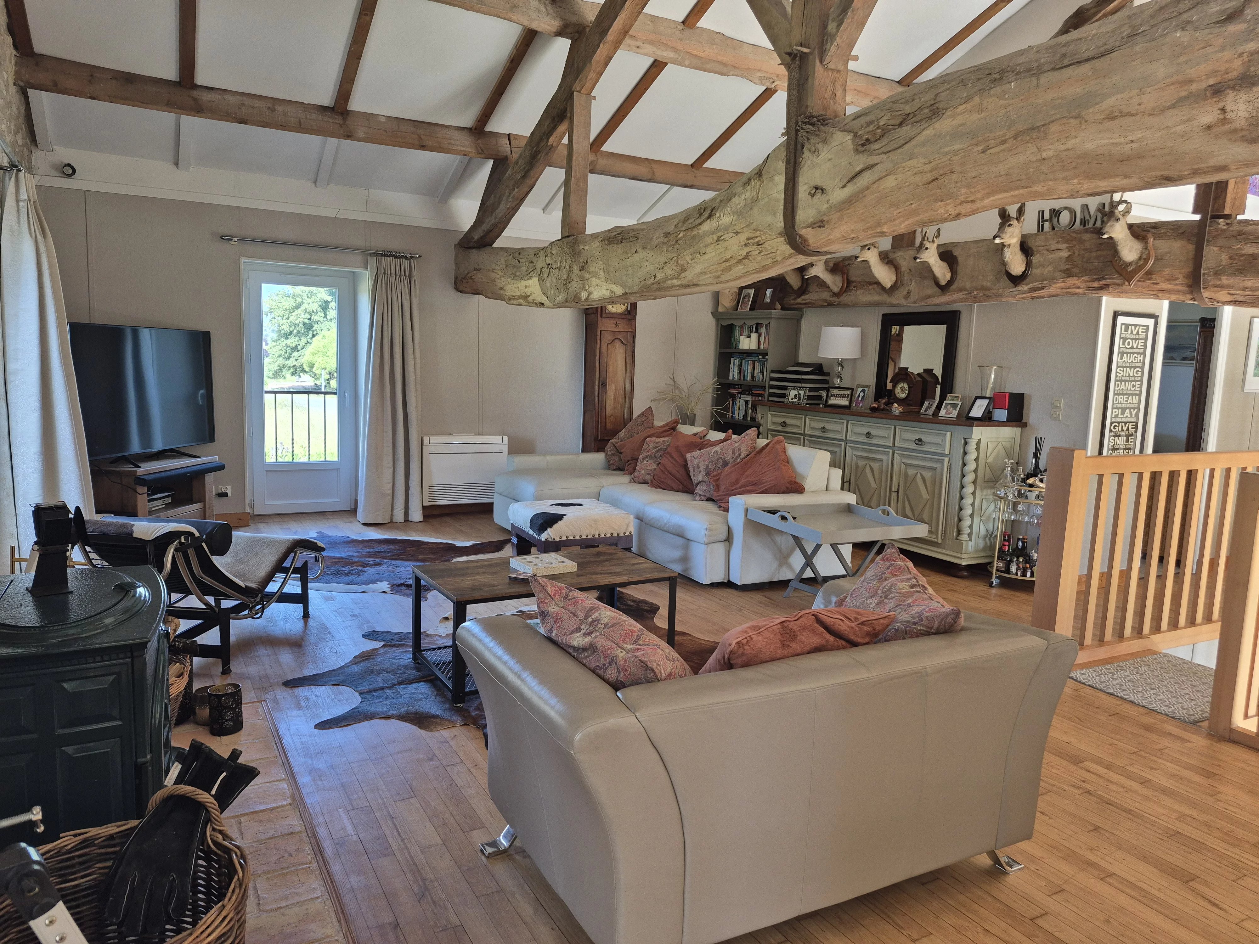 Stone Barn with Pool and Vineyard Views in Peaceful Countryside Setting