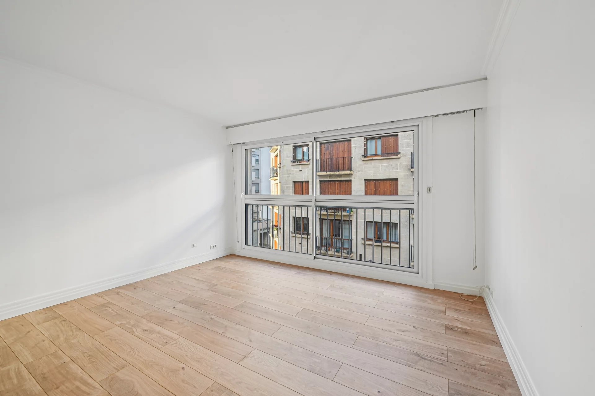 Paris XVe - Vouillé : Three-room apartment in very good condition