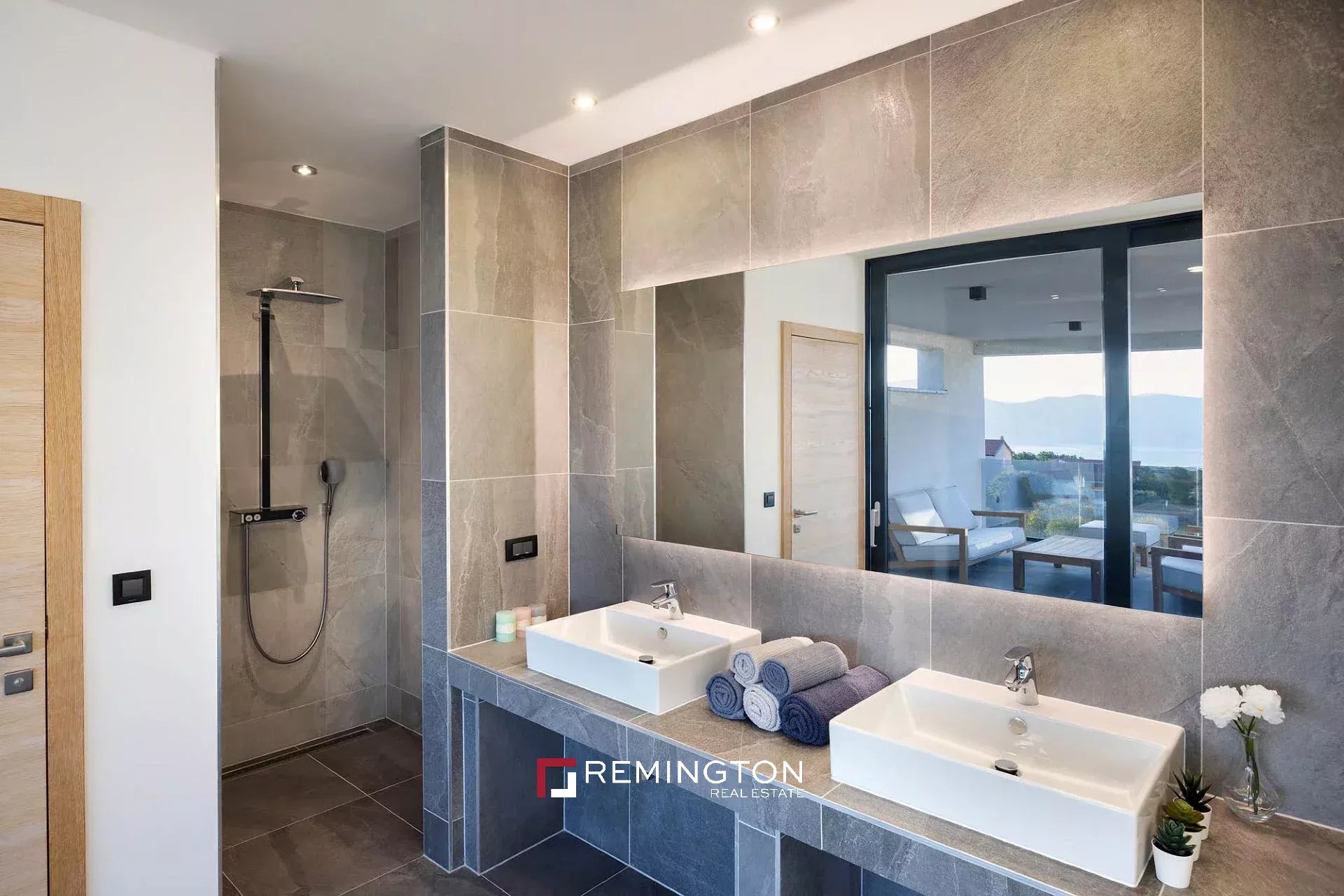 3 Bedroom Villa/Townhouse's Image 6