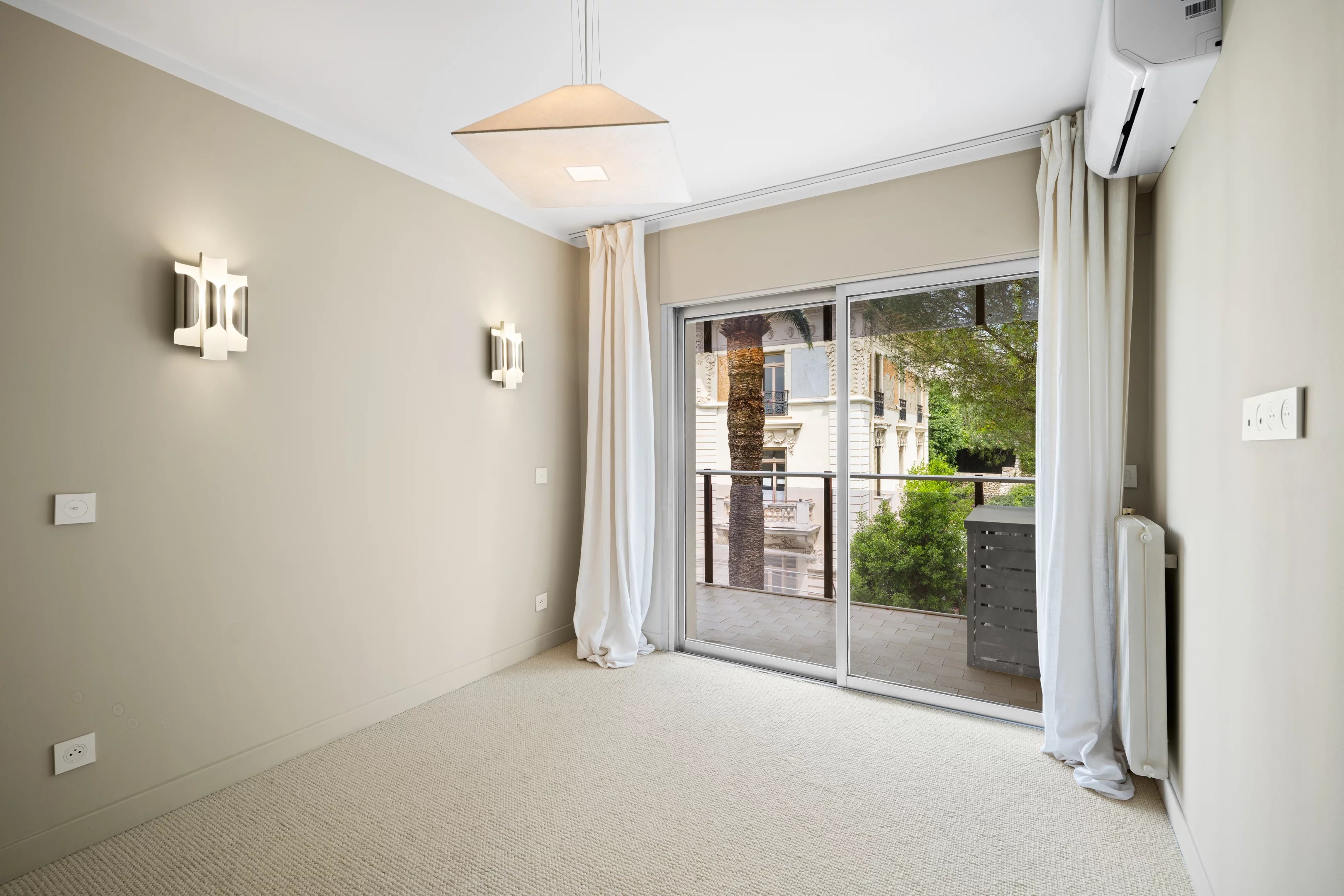 Bas Cimiez – Appartement rénové avec terrasses