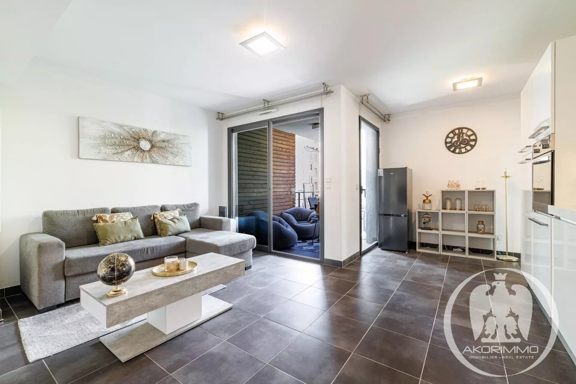 Appartement  - 2 pièces  - 39.0 m2 -  395 000 € - À vendre