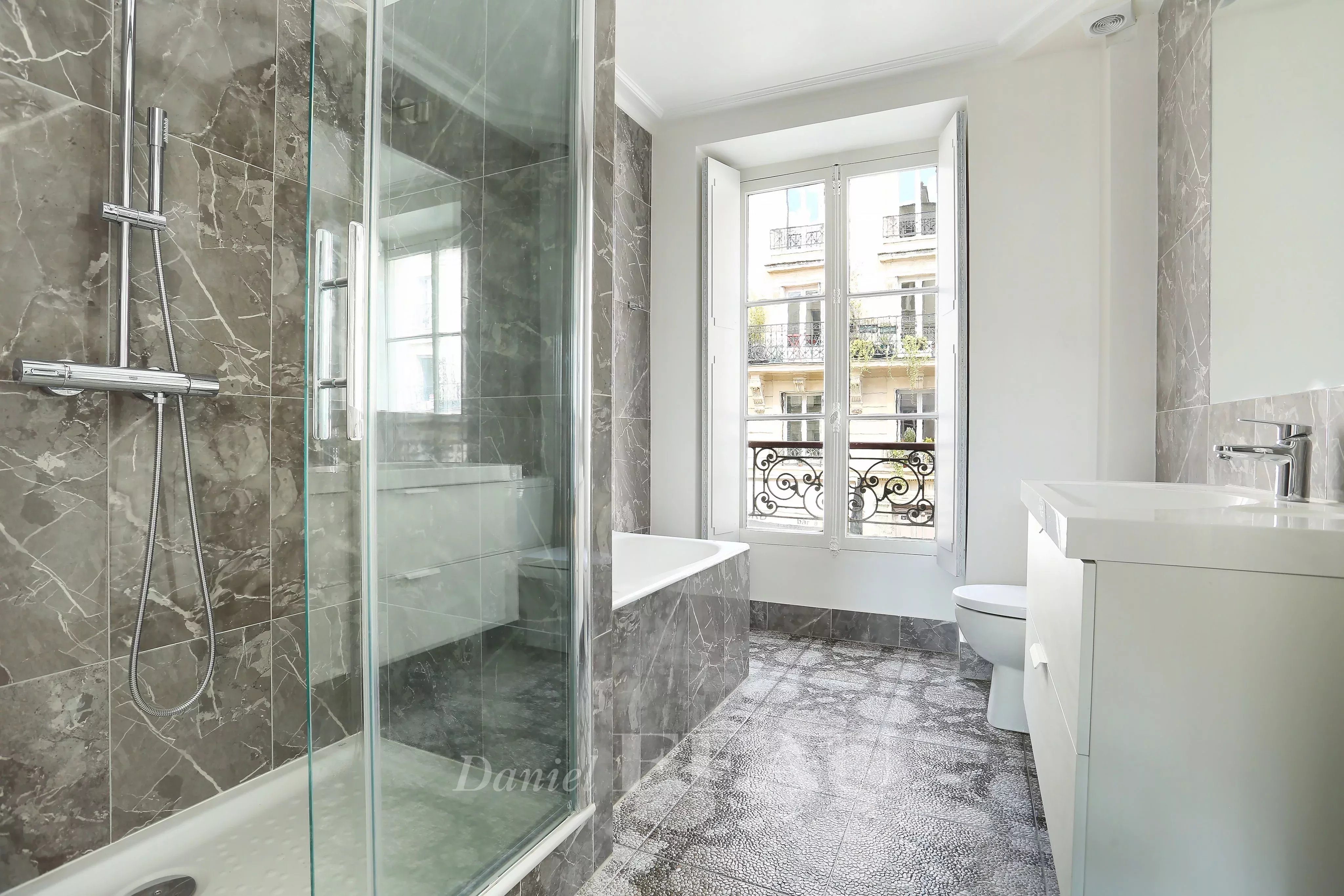 Rental Apartment Paris 18th