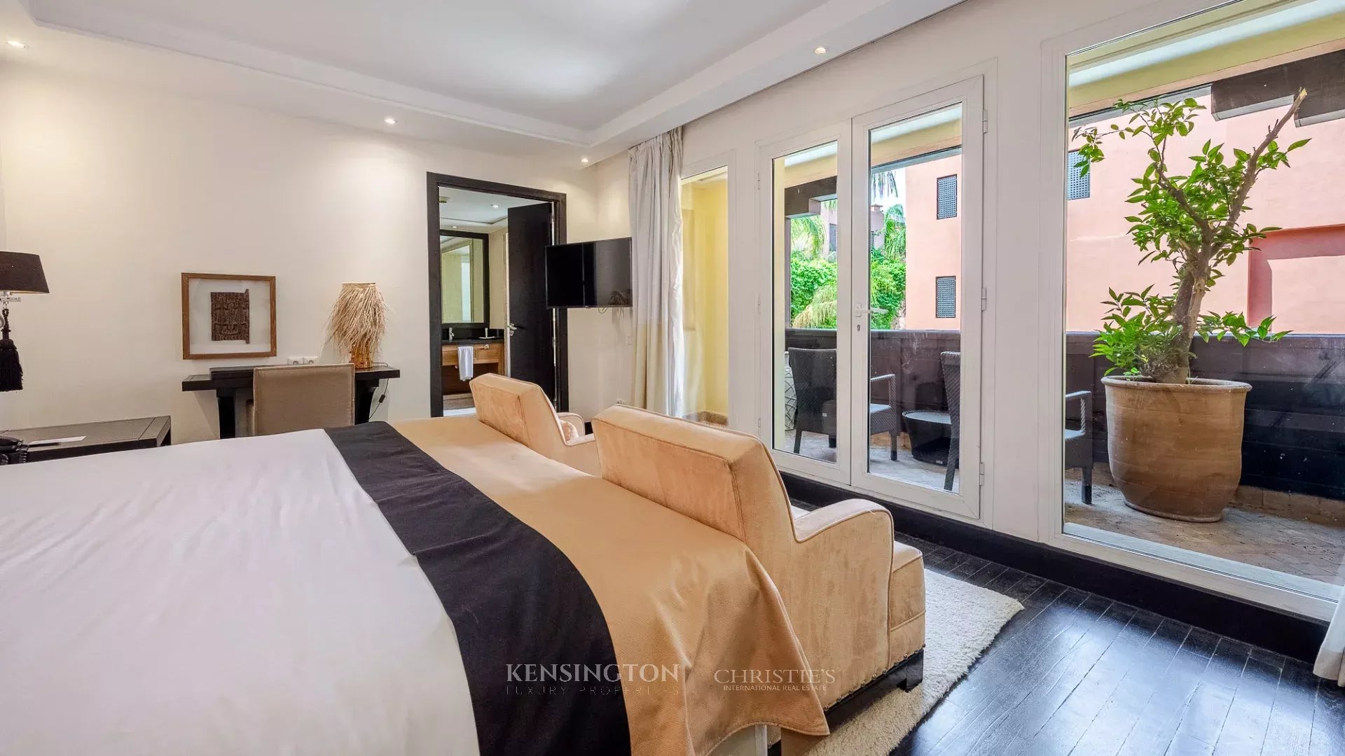 4 Bedroom Villa/Townhouse's Image 13