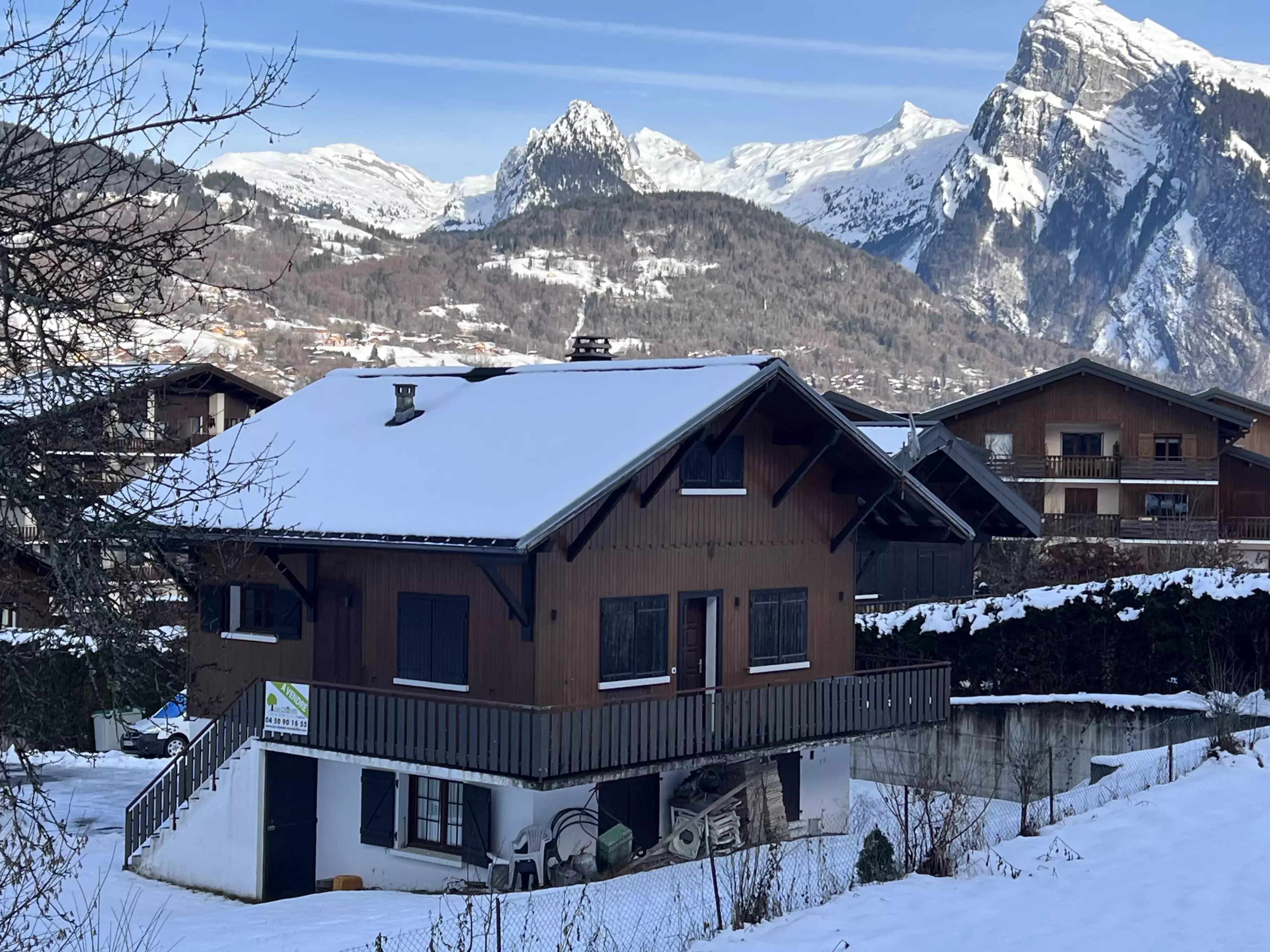 Agence immobilière de AGENCE LES CHENETS IMMOBILIER