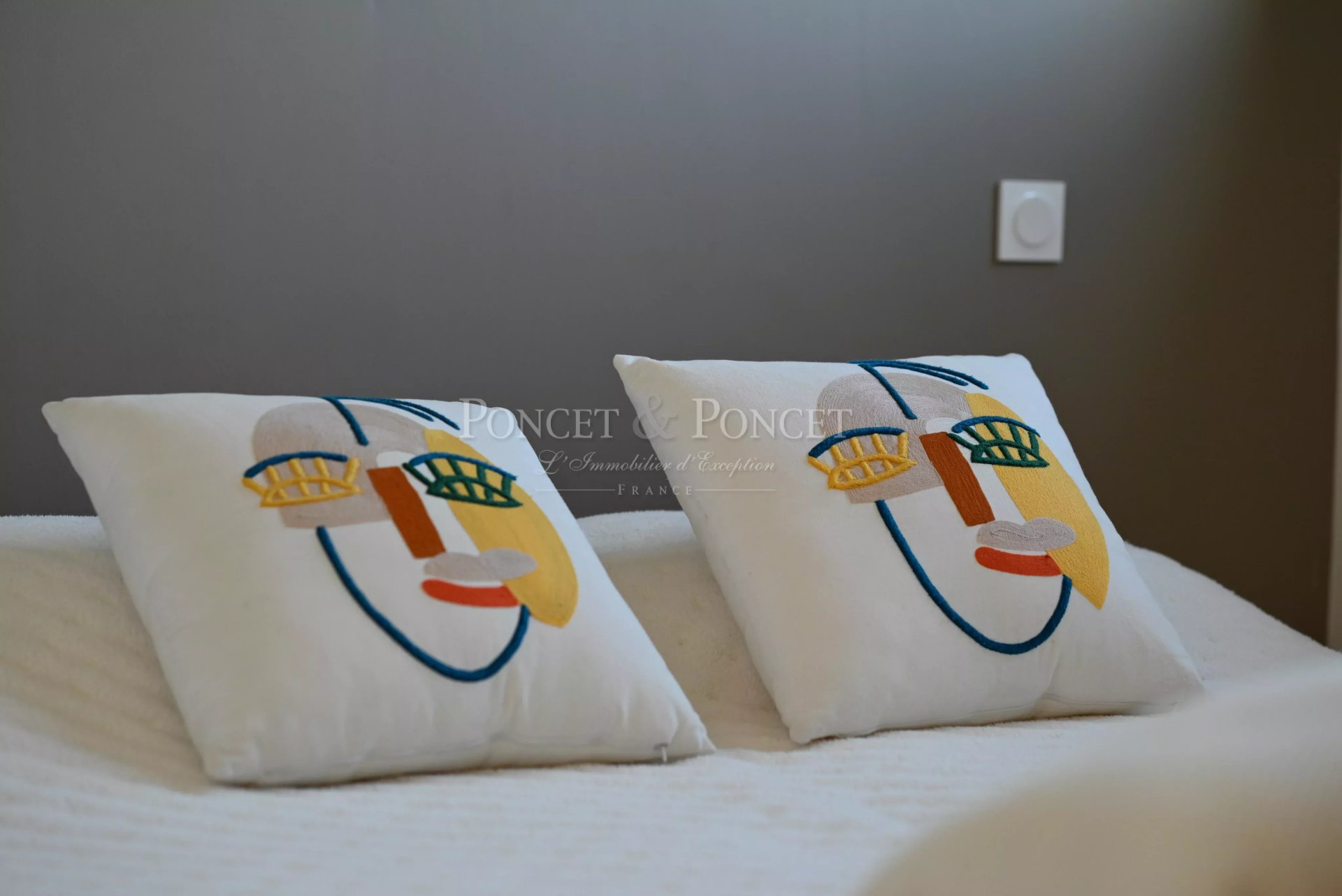 4 Bedroom Villa/Townhouse's Image 10
