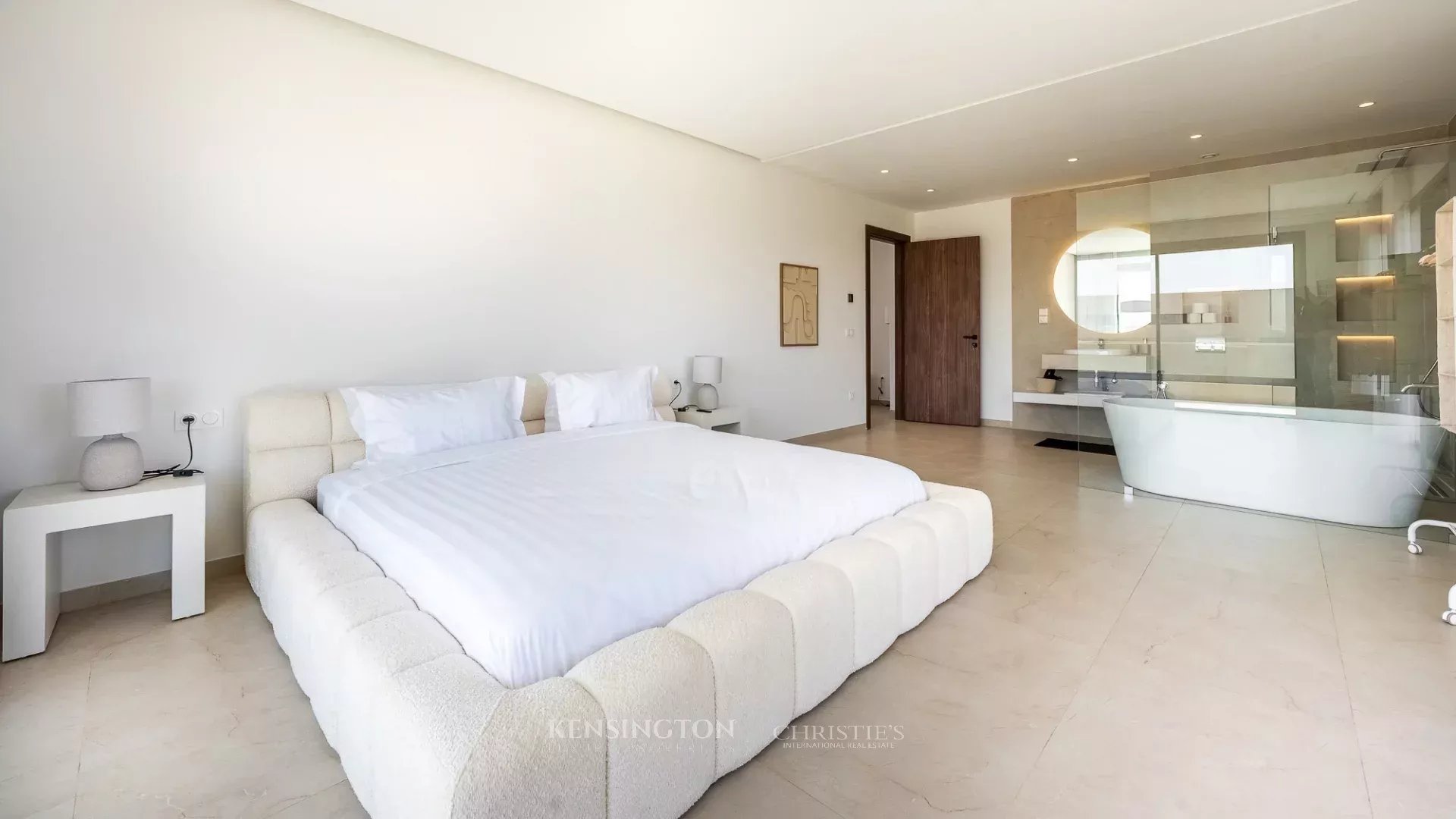 5 Bedroom Villa/Townhouse's Image 26