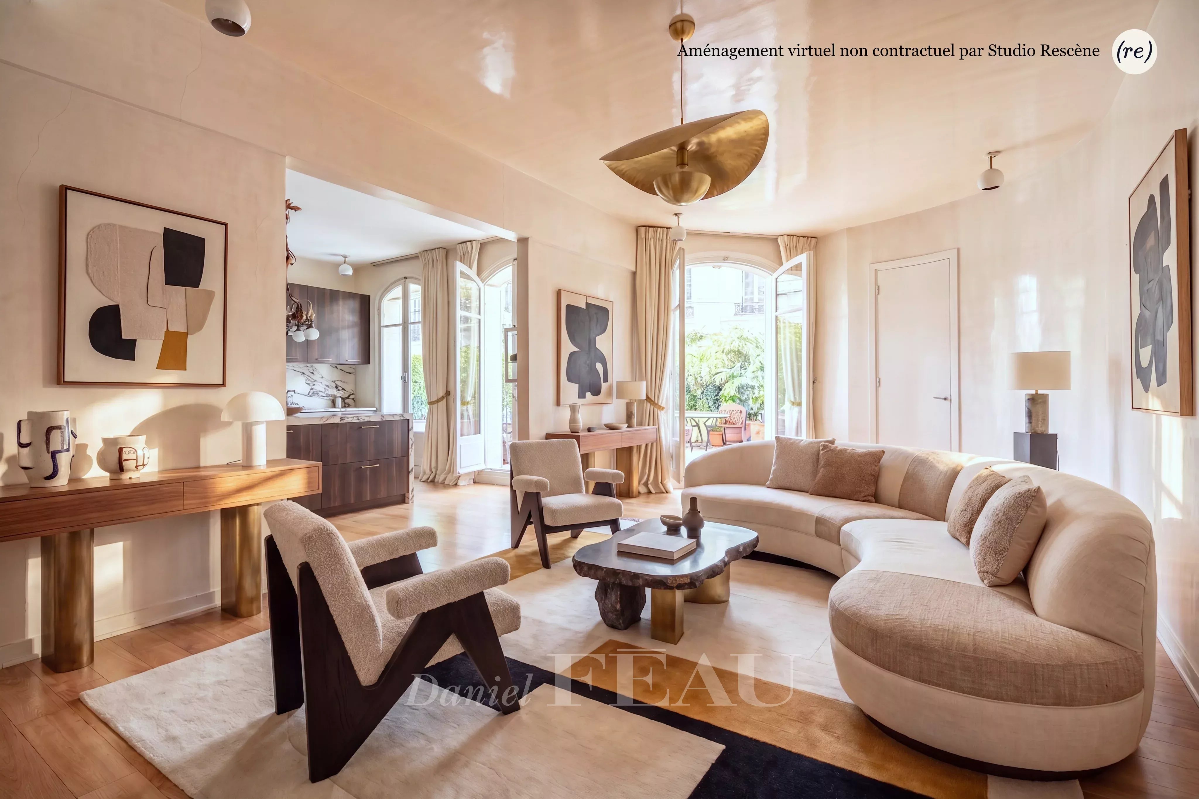 Paris 16th District – A family apartment with a garden