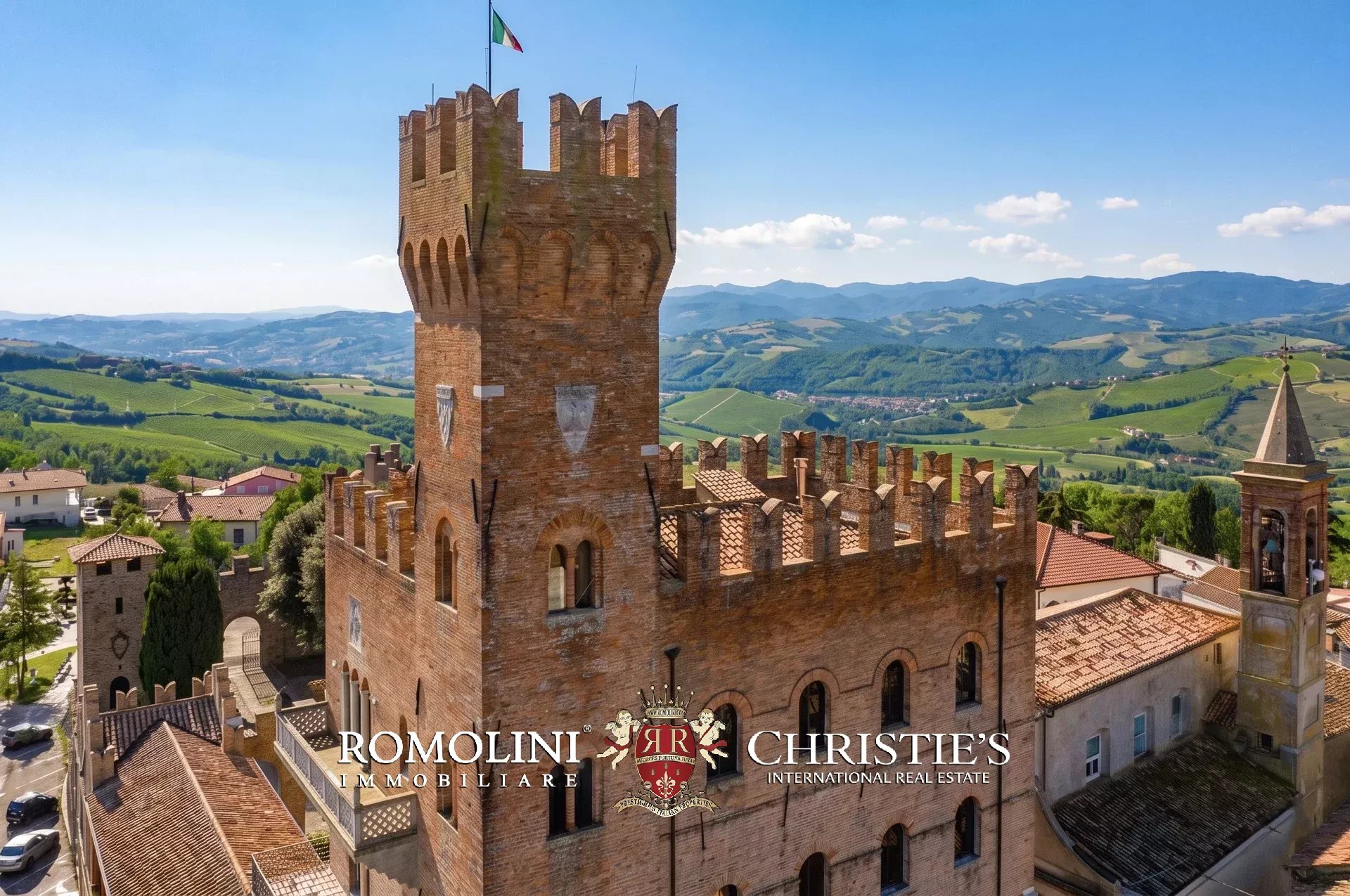 7 Bedroom Chateau's Image 4