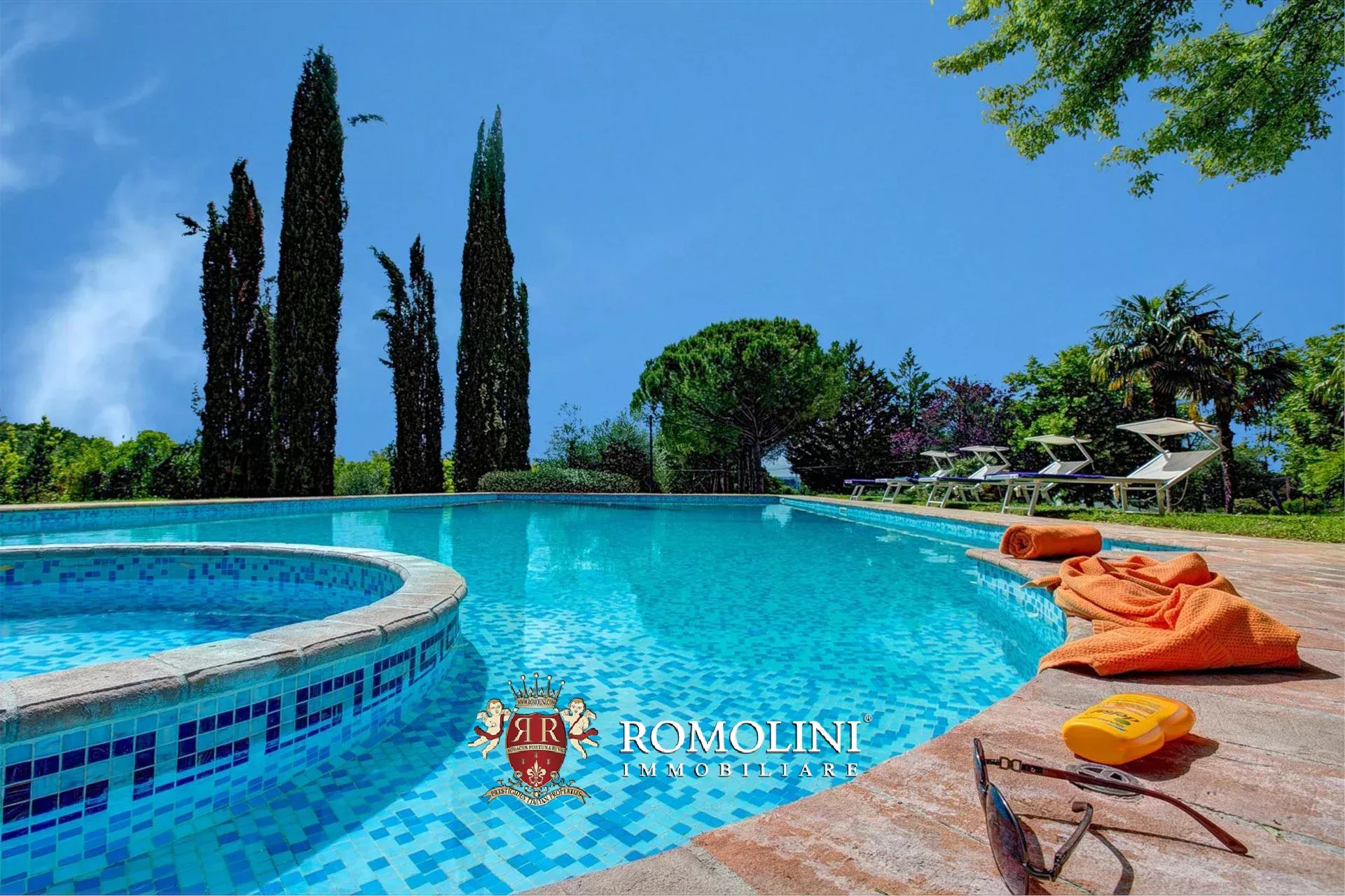 5 Bedroom Villa/Townhouse's Image 9
