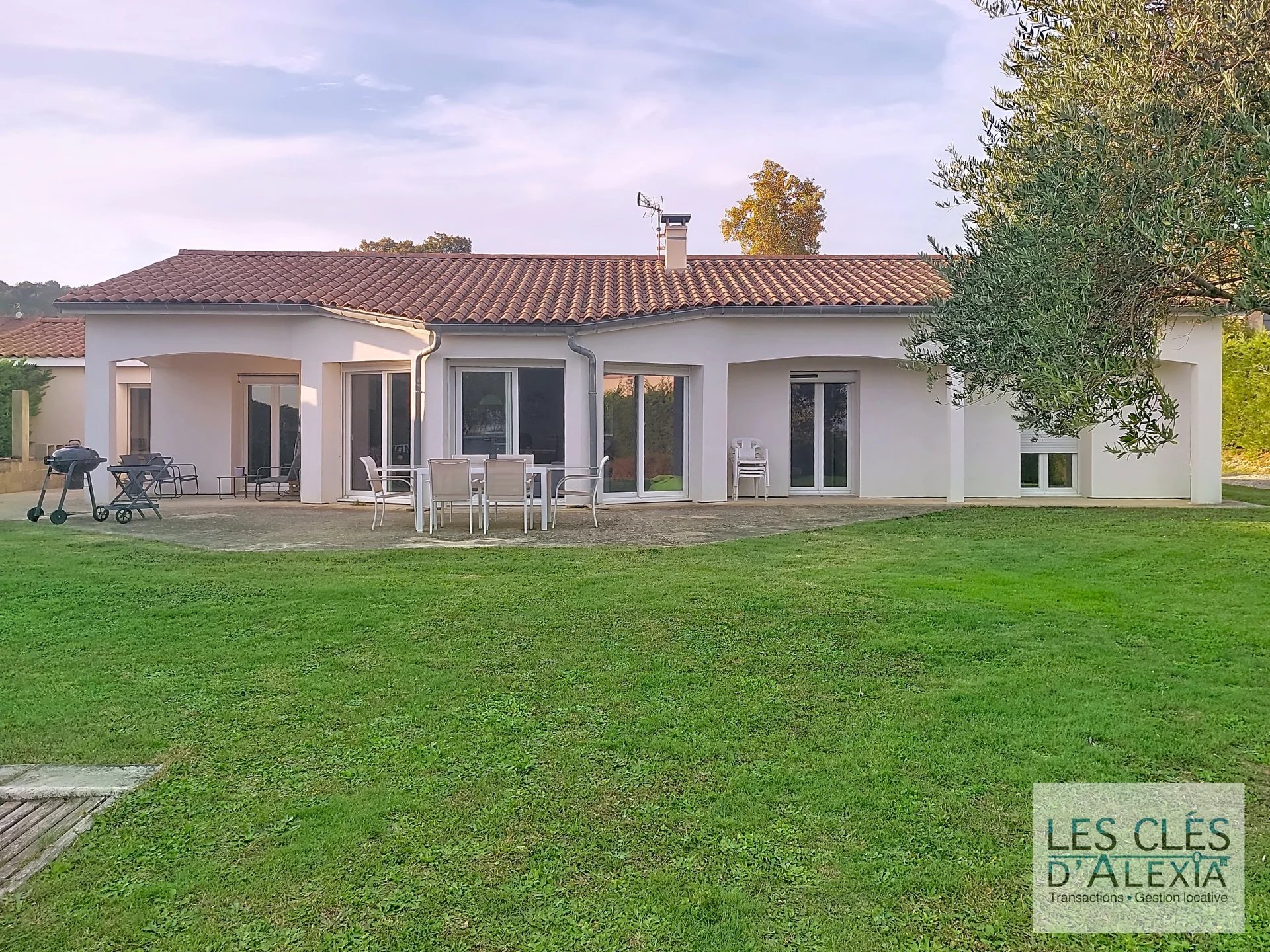 Agence immobilière de 