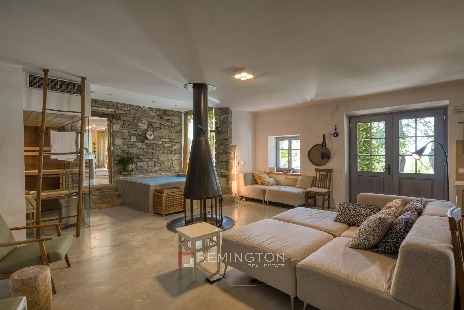 3 Bedroom Villa/Townhouse's Image 6