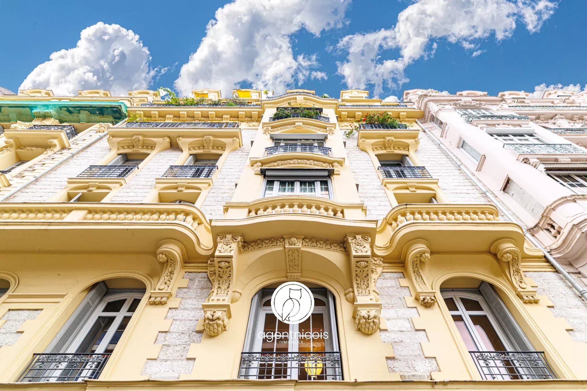 Agence immobilière de 