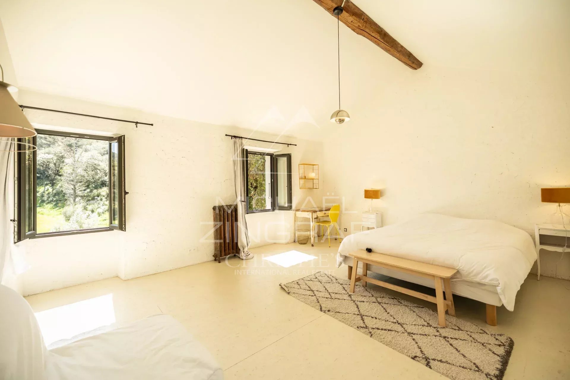 6 Bedroom Villa/Townhouse's Image 6