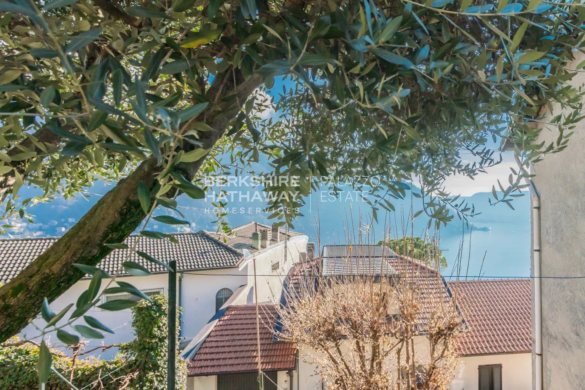 Casa a Cernobbio con vista lago e giardino