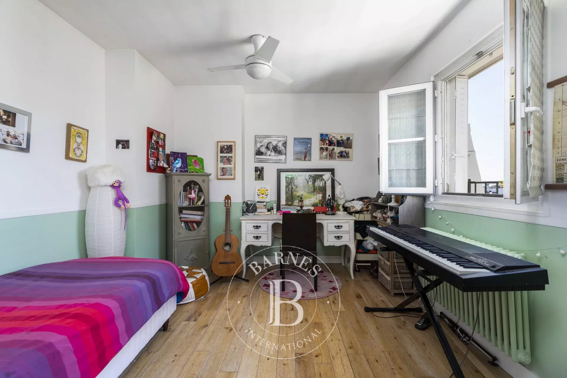 Neuilly - Argenson - Top floor - 4-5 bedroom apartment - Period charm - picture 30