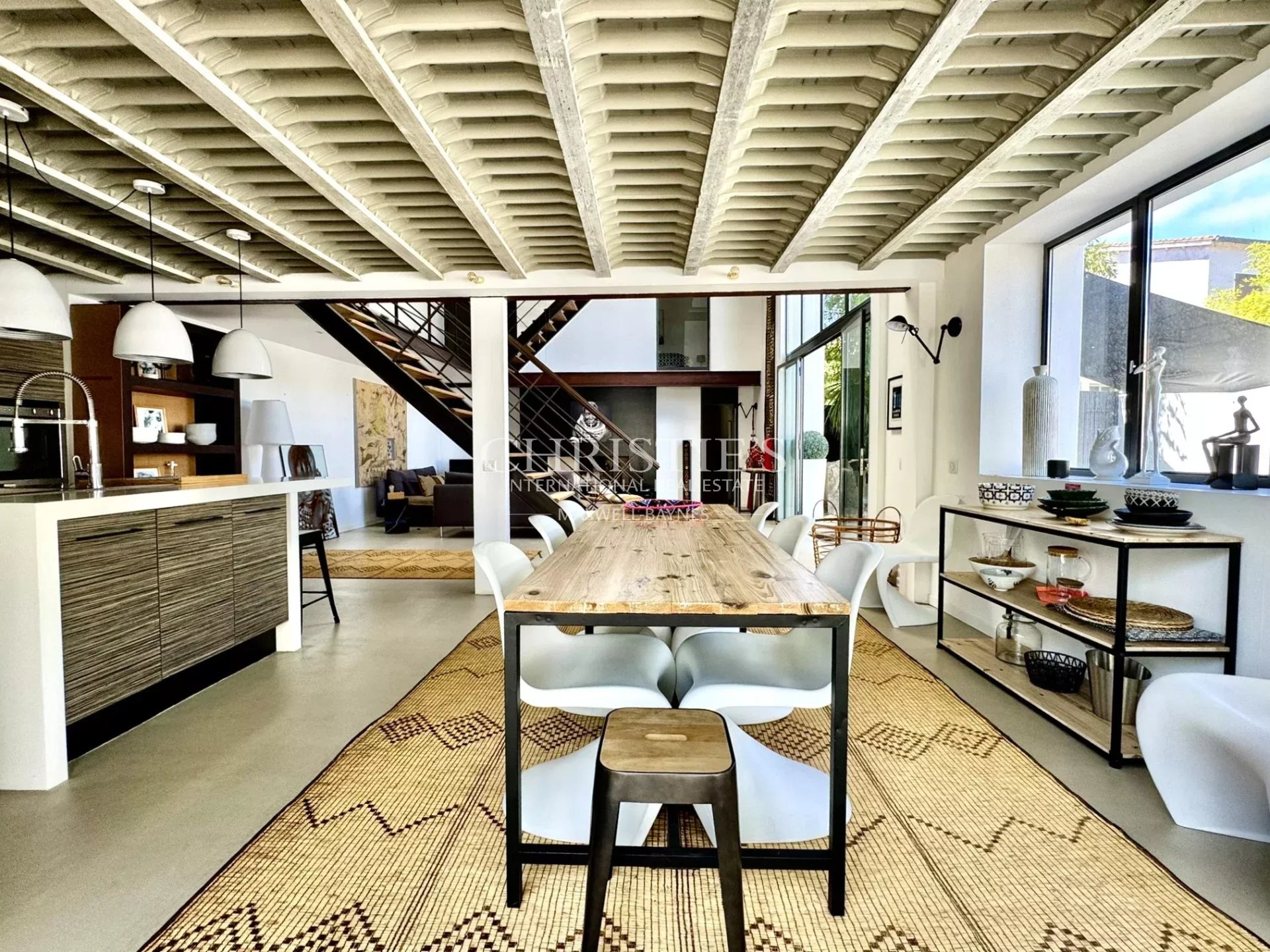 4 Bedroom Villa/Townhouse's Image 4