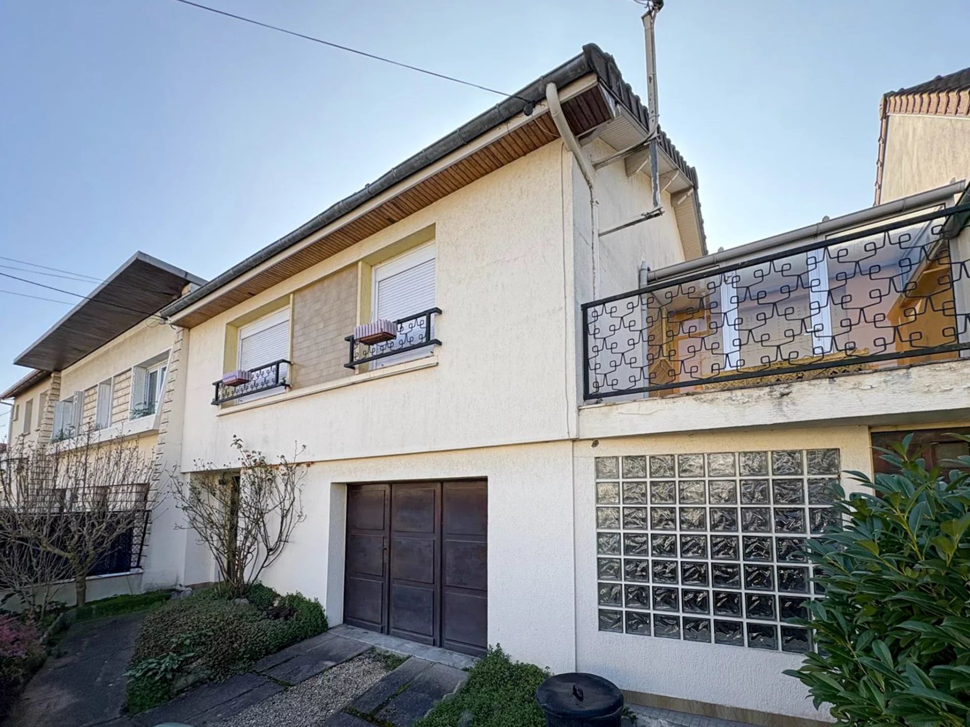 Maison familiale avec studio indépendant – Quartier résidentiel de Sevran. aux portes de Livry-Gargan