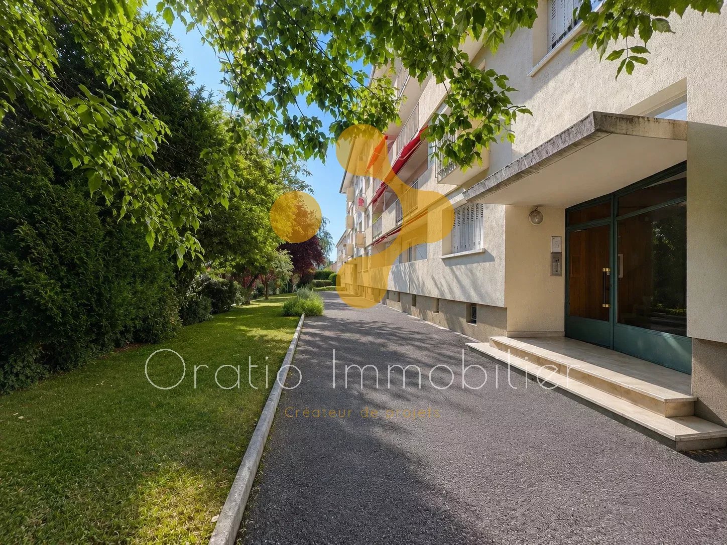 Agence immobilière de 