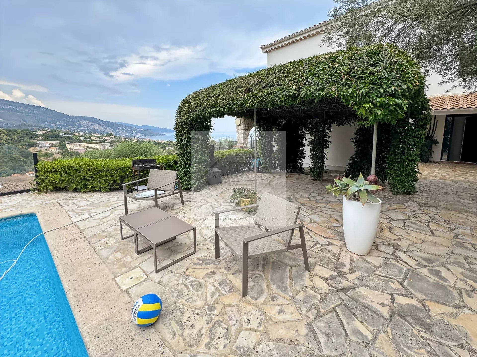 Magnifique Villa Provençale aux Portes de Monaco — photo 4