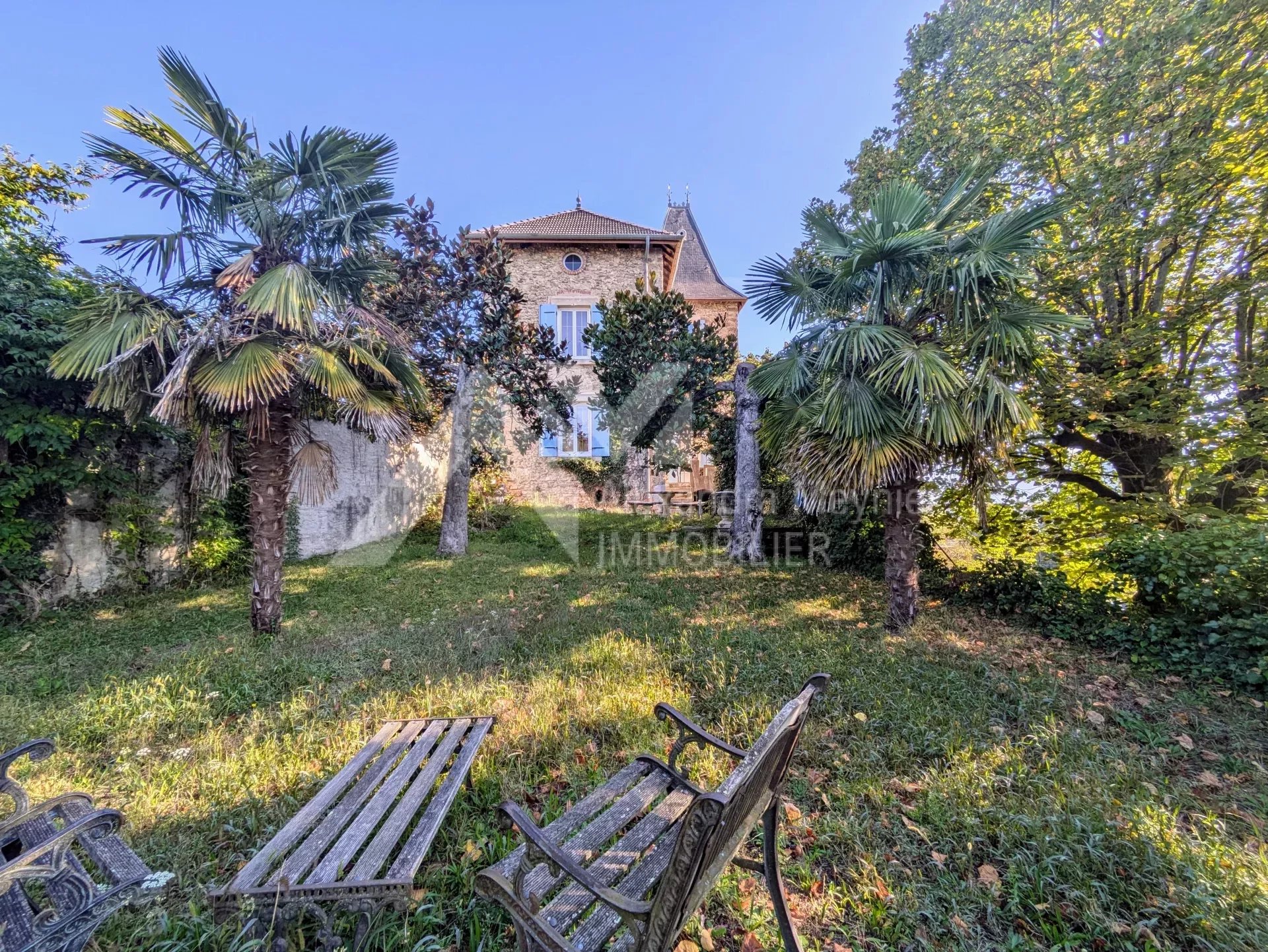 Agence immobilière de 