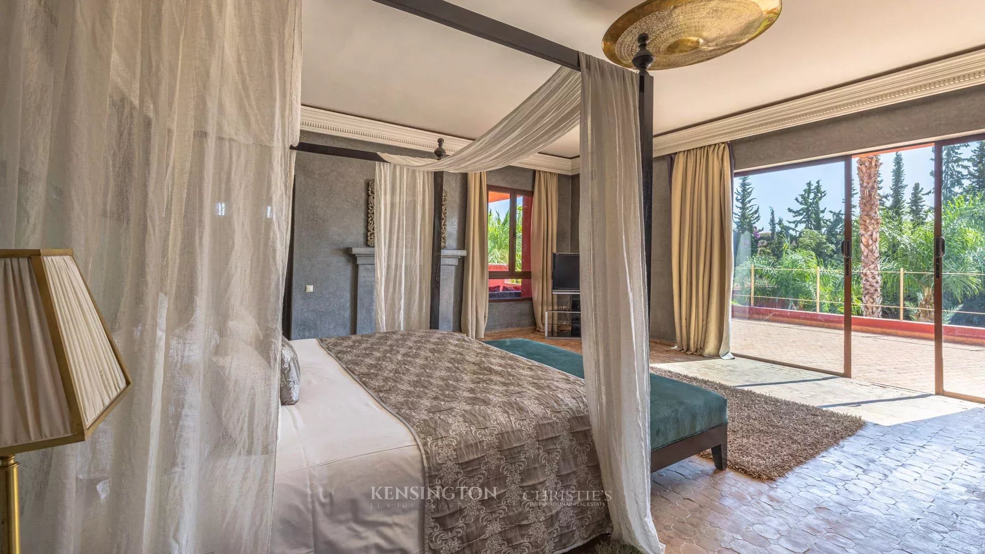 5 Bedroom Villa/Townhouse's Image 38