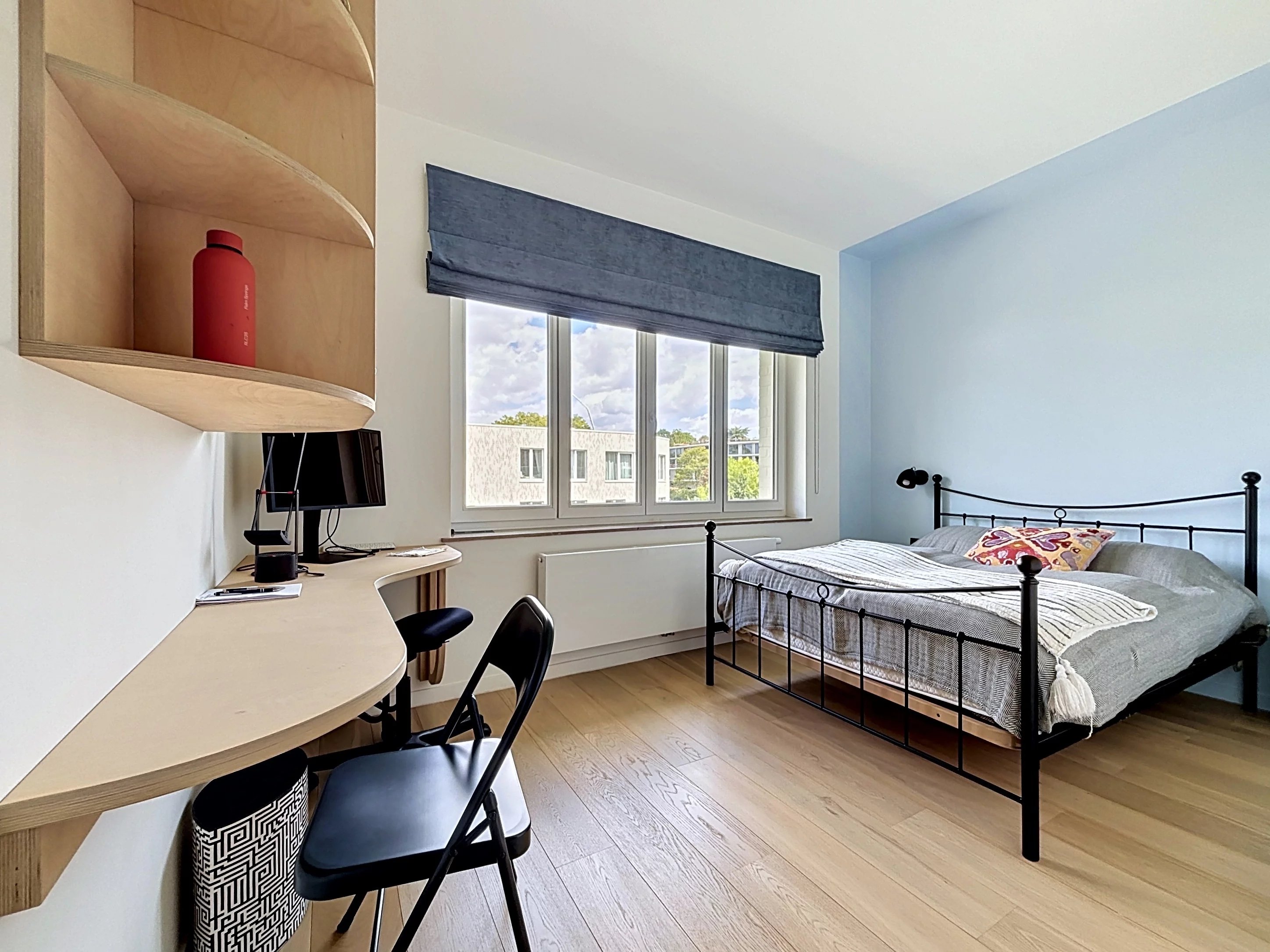 Observatory Neighborhood, a 3-facade house fully renovated on a 350m2 south-facing plot.