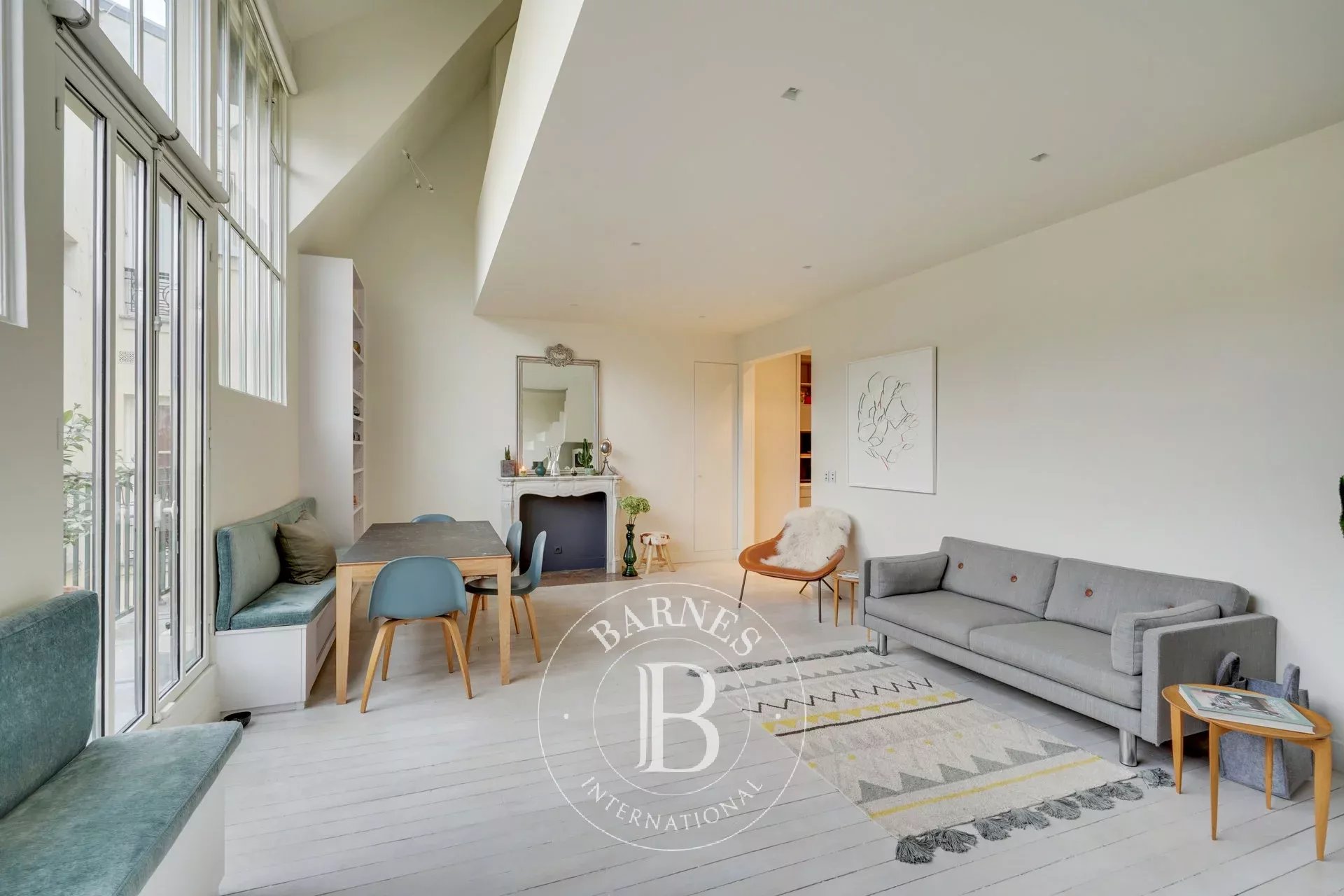 Paris 6 - Cherche-Midi - sole agent - top floor workshop - 3 bedrooms