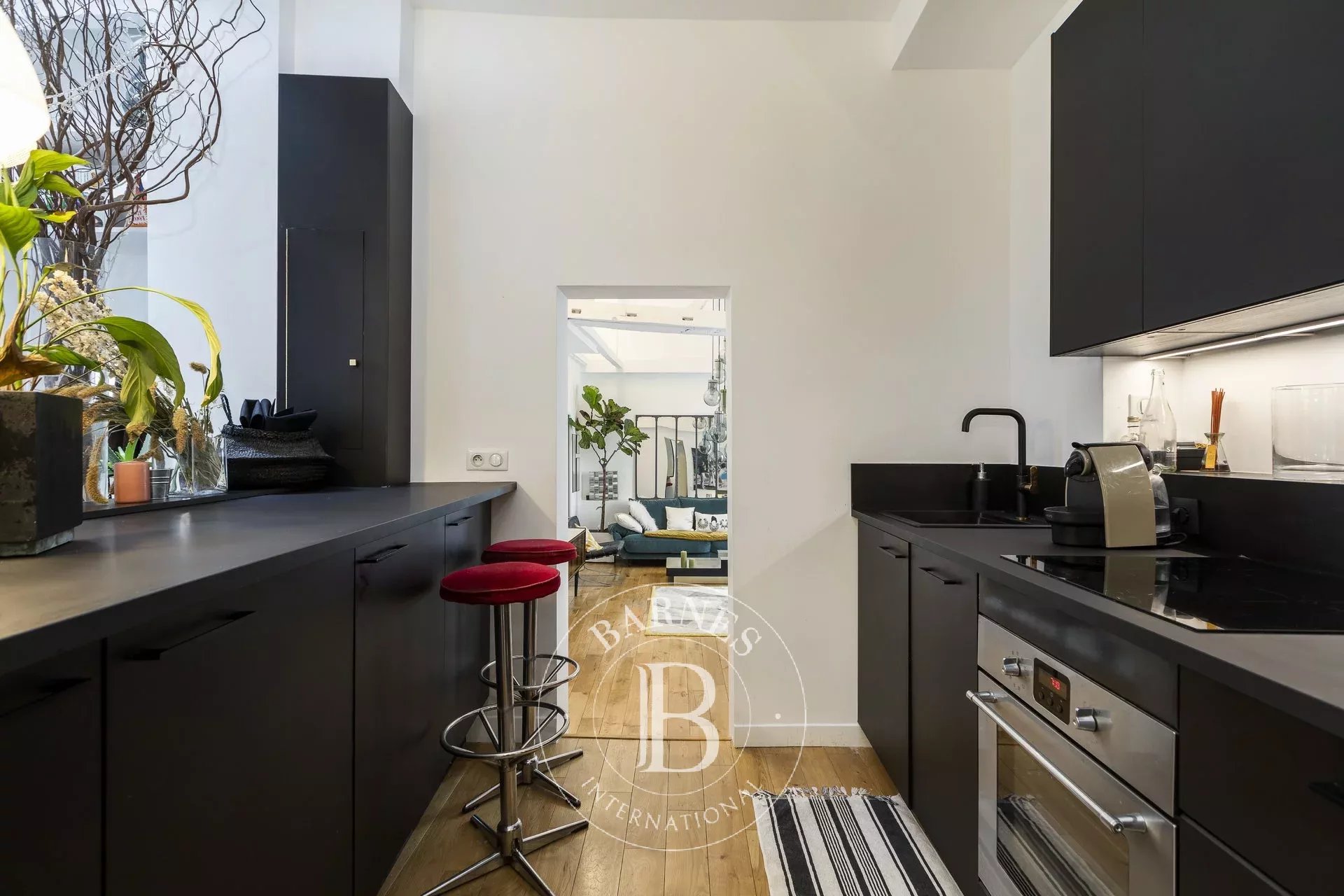 Daire Paris 3ème - picture 7