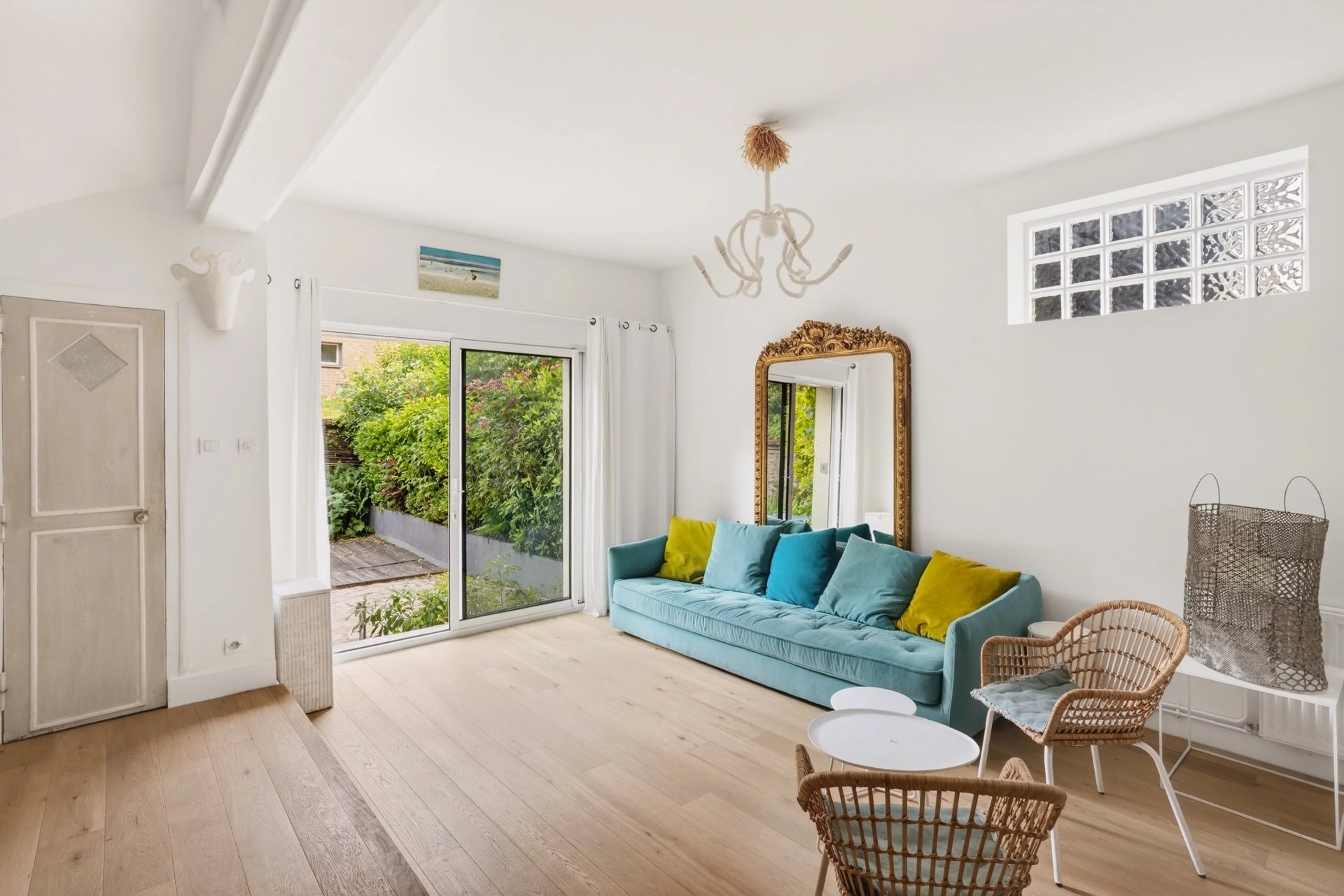 4 Bedroom Villa/Townhouse's Image 3
