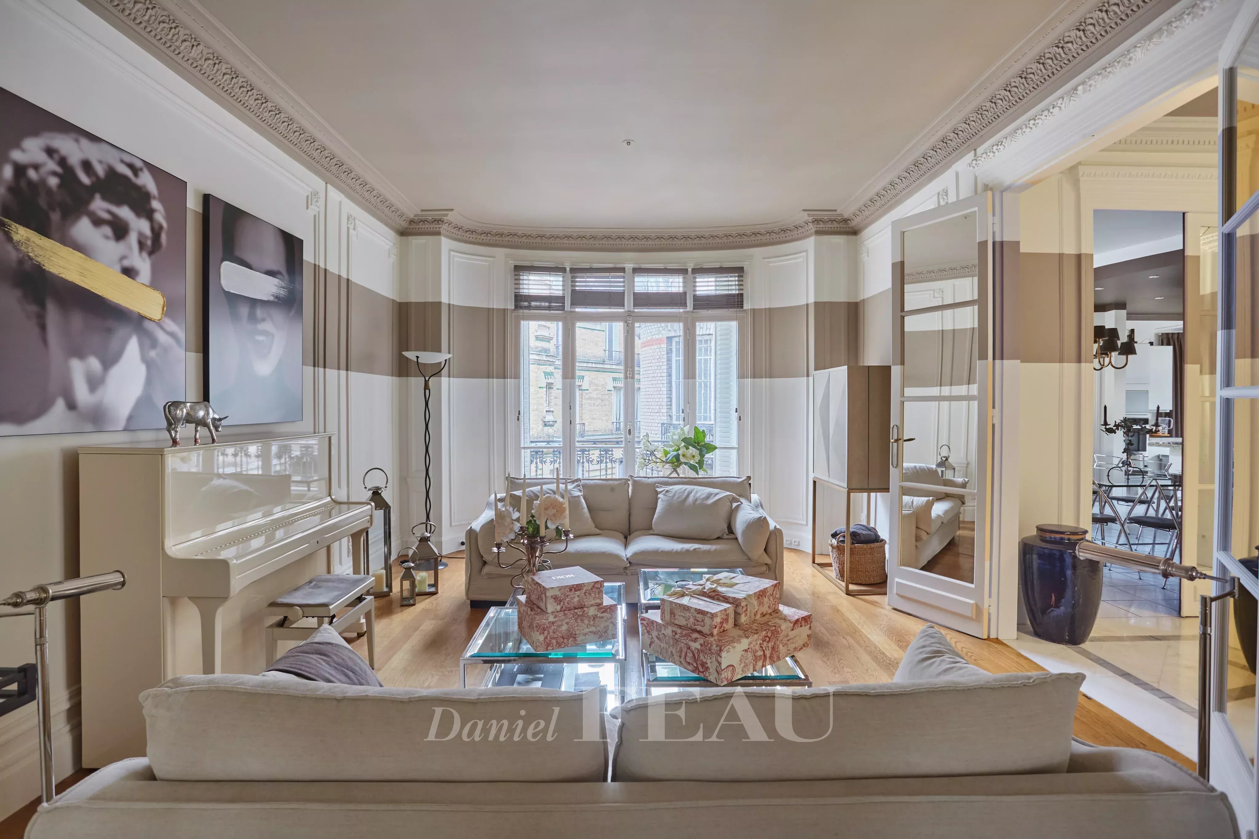 Sale Apartment Paris 16th