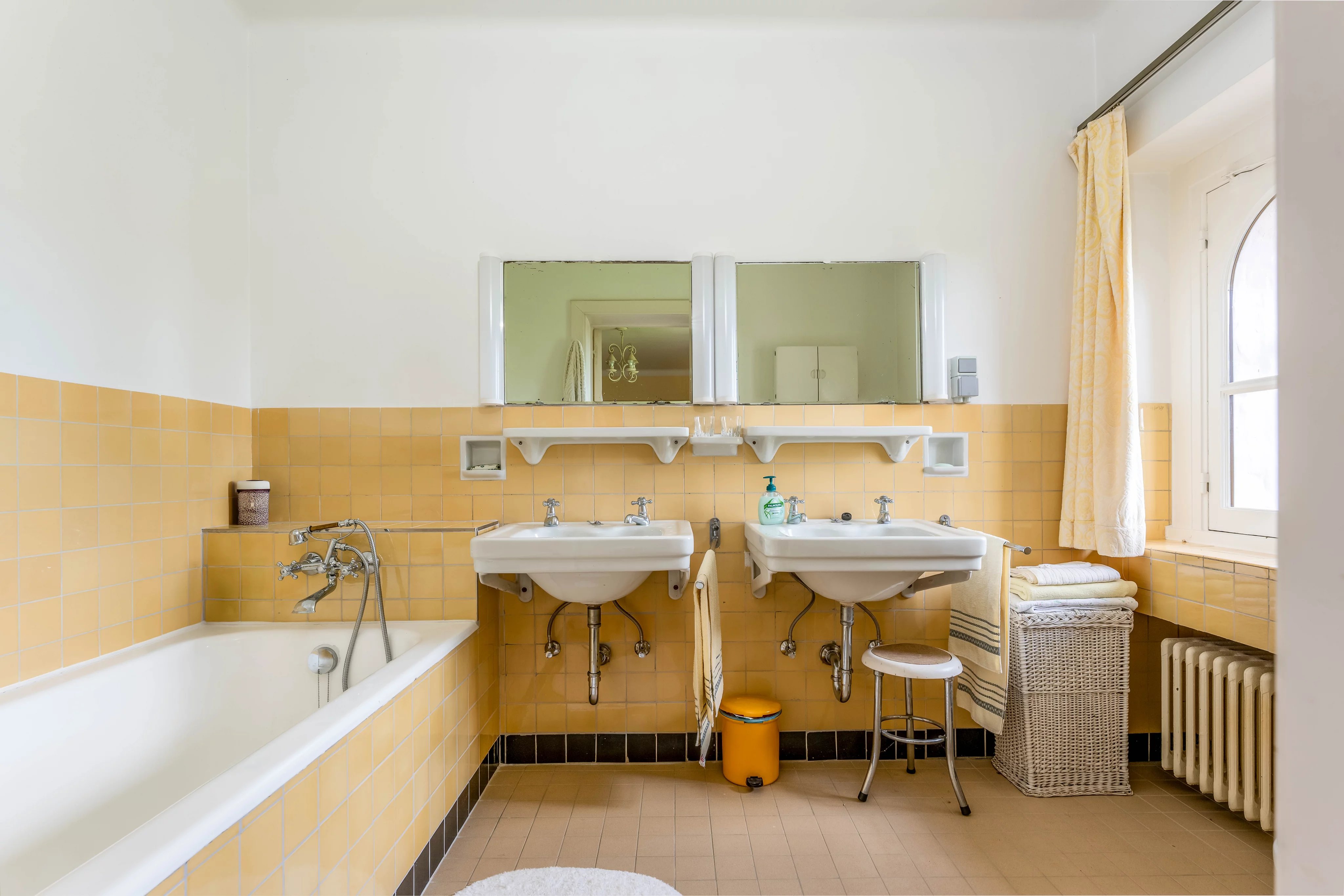 LE ZOUTE: VILLA  ATTENANTE AU ZWIN