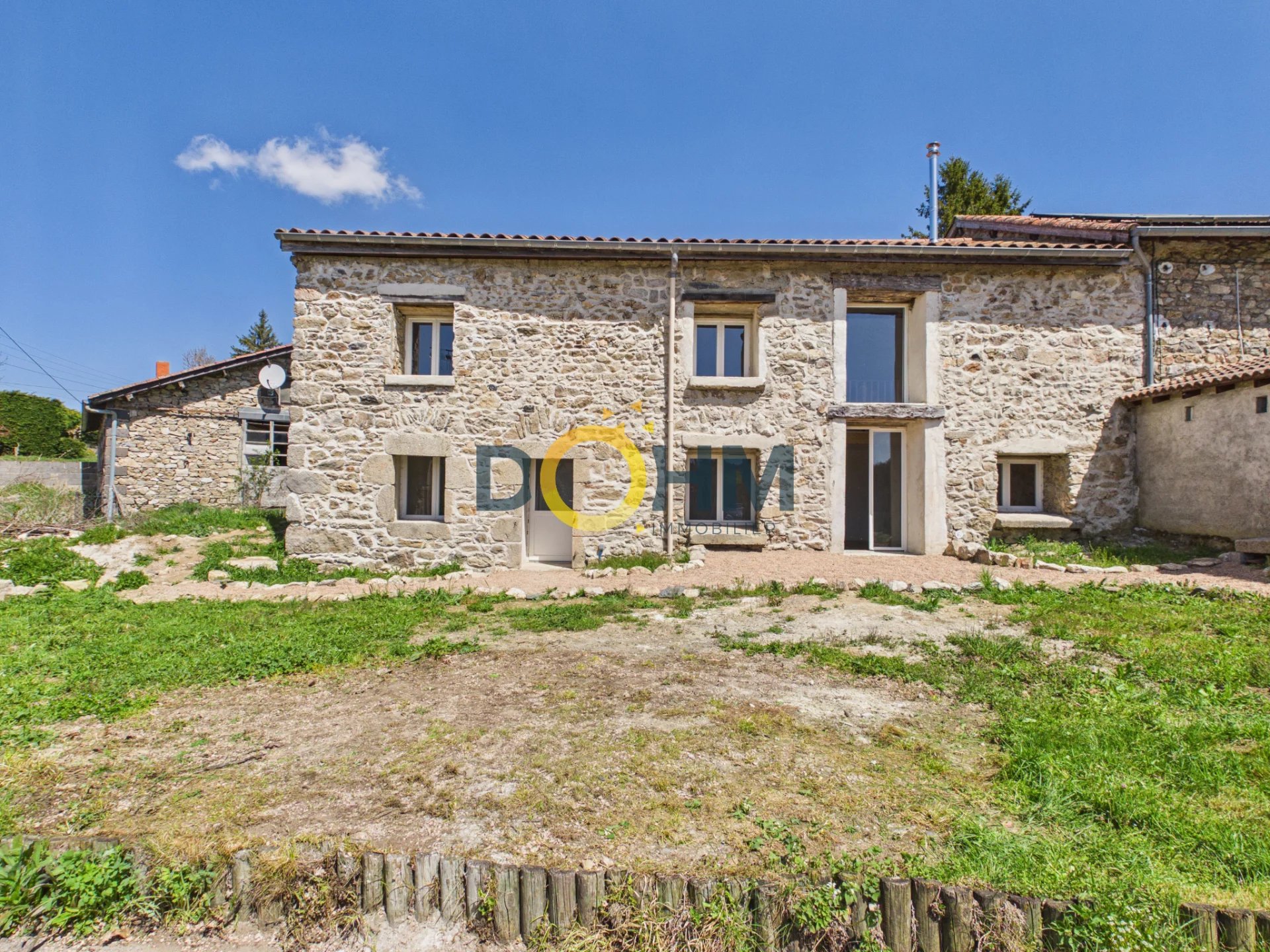 Coup de coeur   Maison de bourg de caractère rénovée avec jar