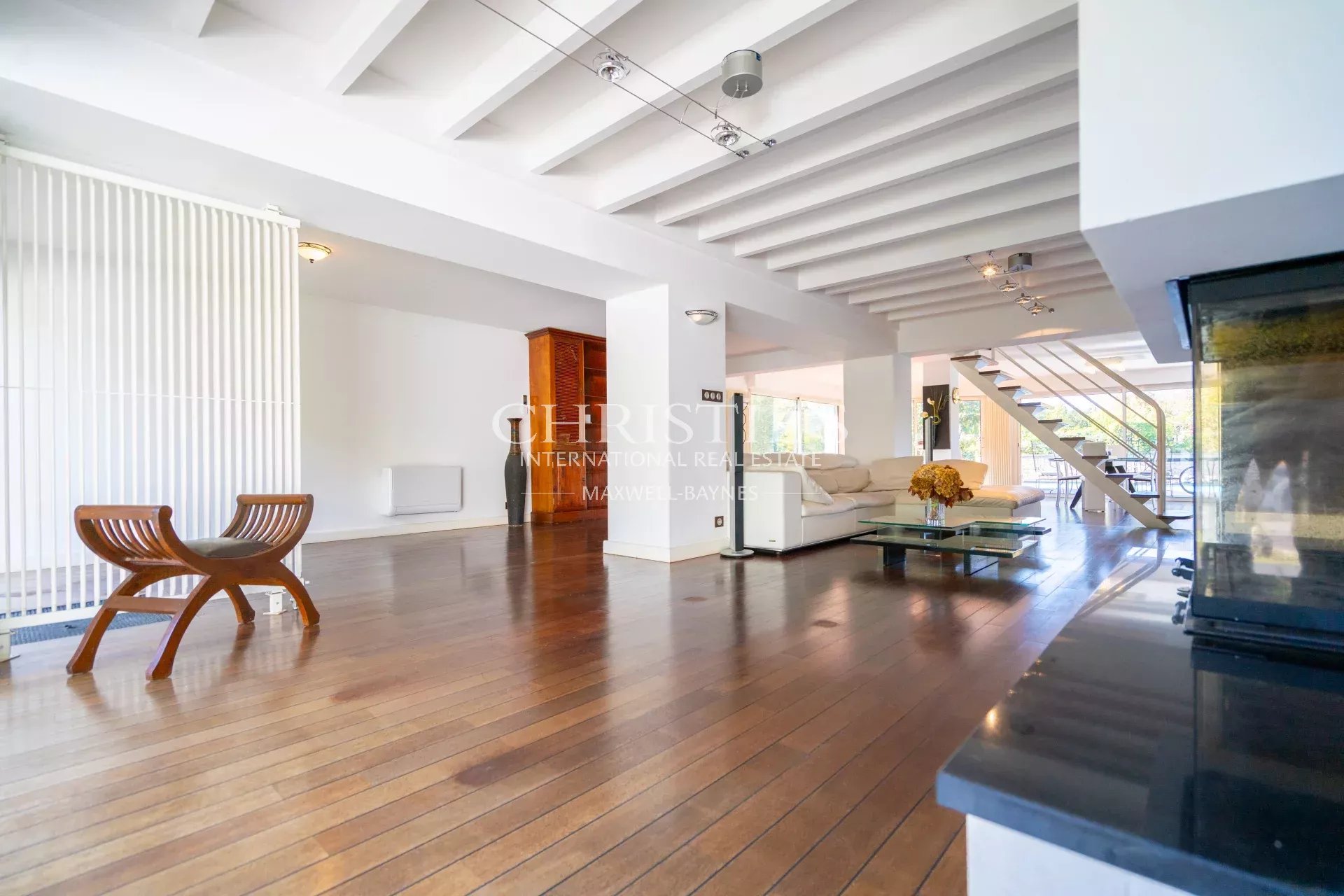 4 Bedroom Villa/Townhouse's Image 6