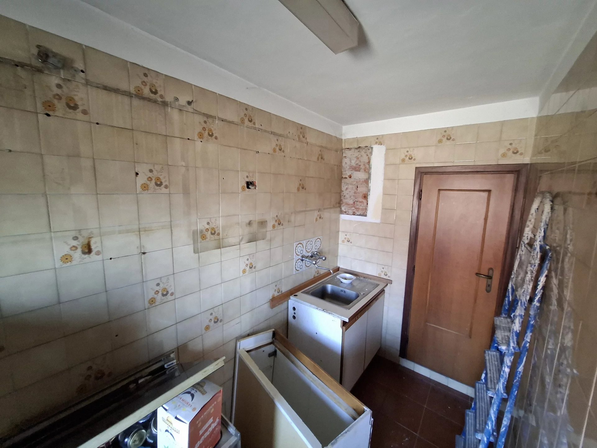 CASA DI AMPIA METRATURA A ROCCA