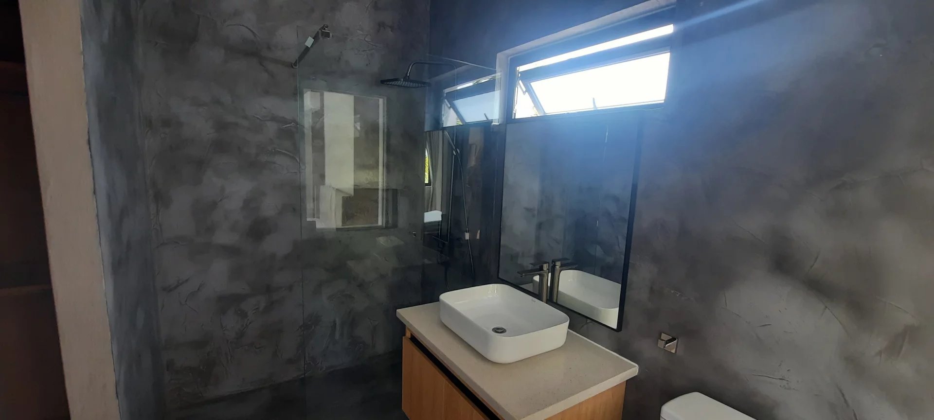 Ev Calodyne - picture 10