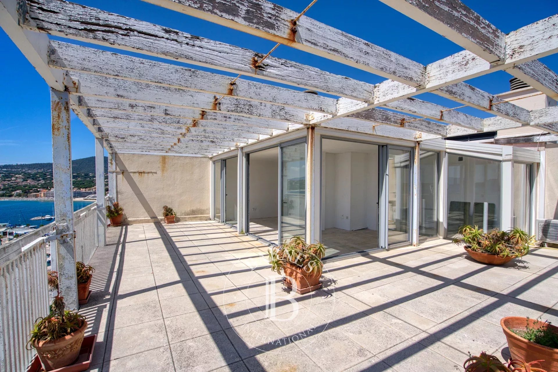 Daire Sainte-Maxime - picture 4