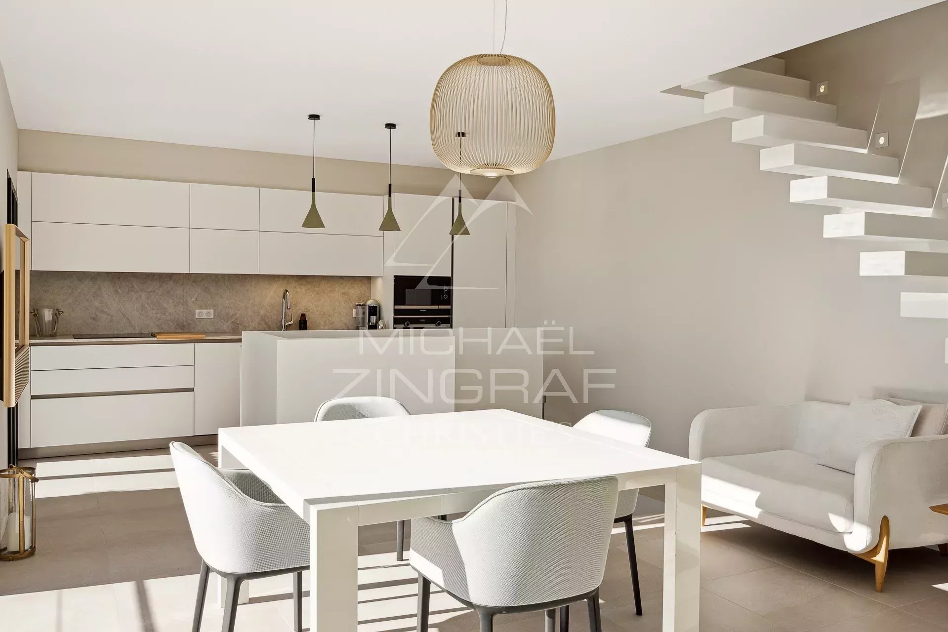 3 Bedroom Villa/Townhouse's Image 4