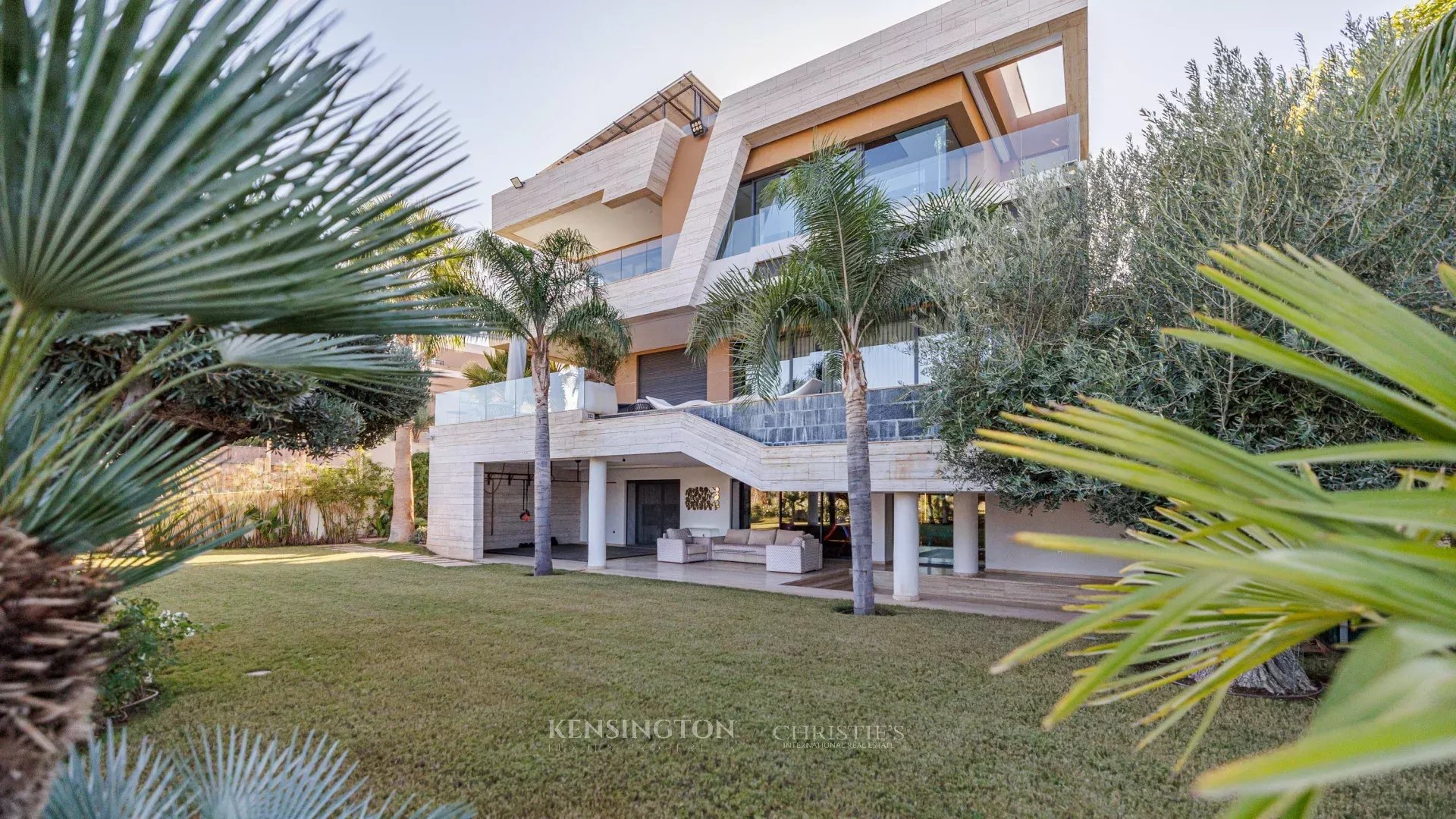 5 Bedroom Villa/Townhouse's Image 37