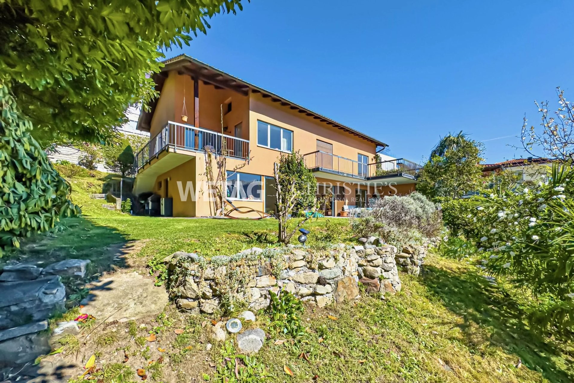 5 Bedroom Villa/Townhouse's Image 8