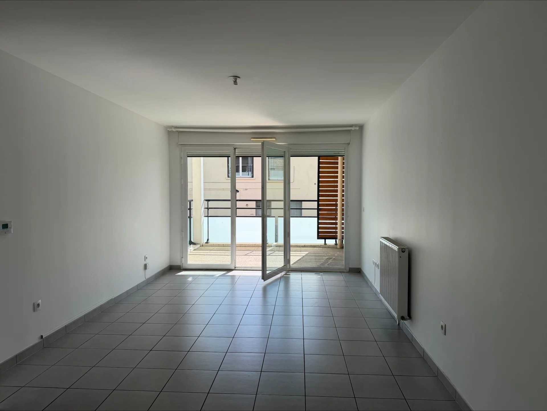 7483207 Location Bron