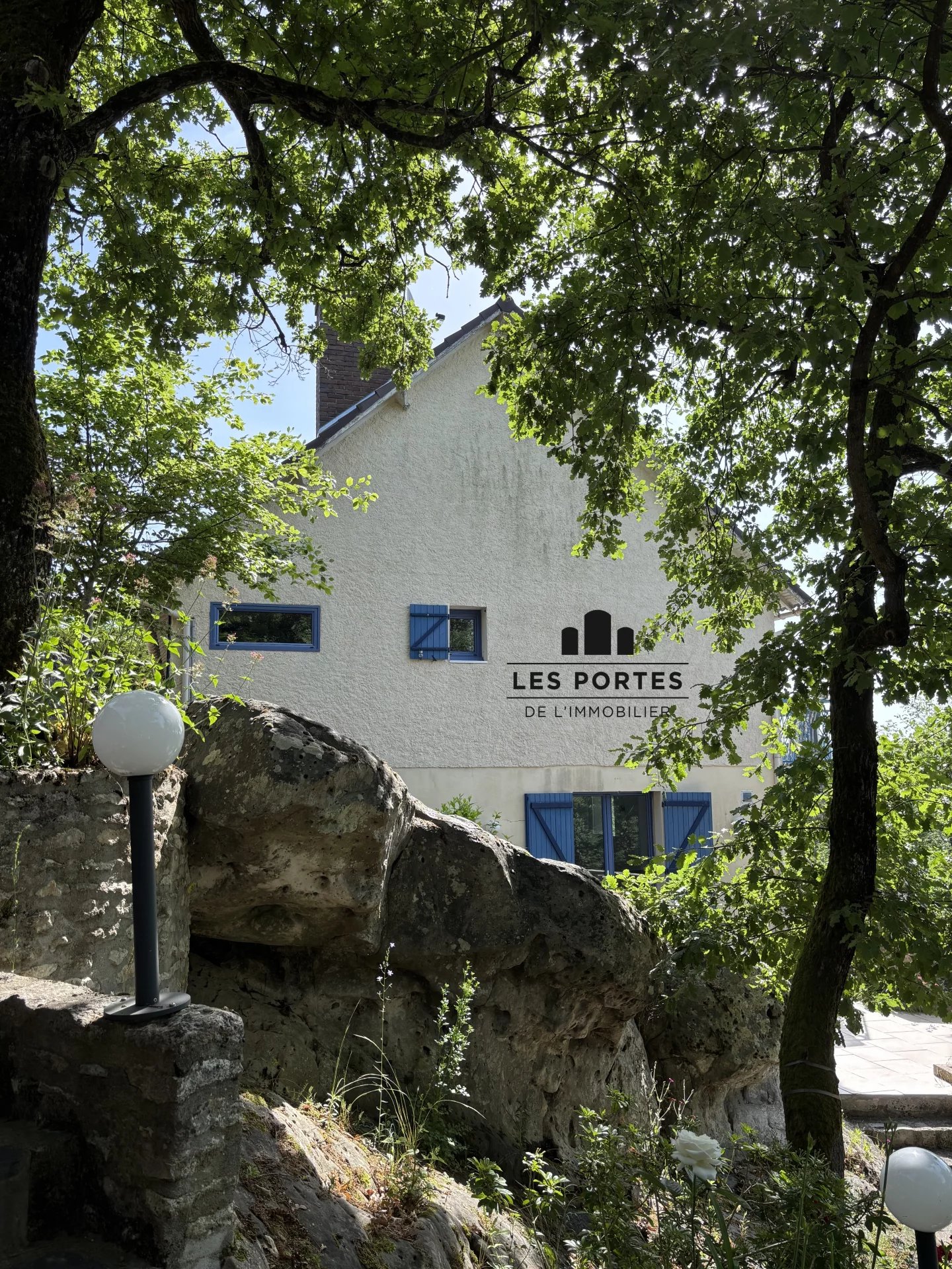 Agence immobilière de 