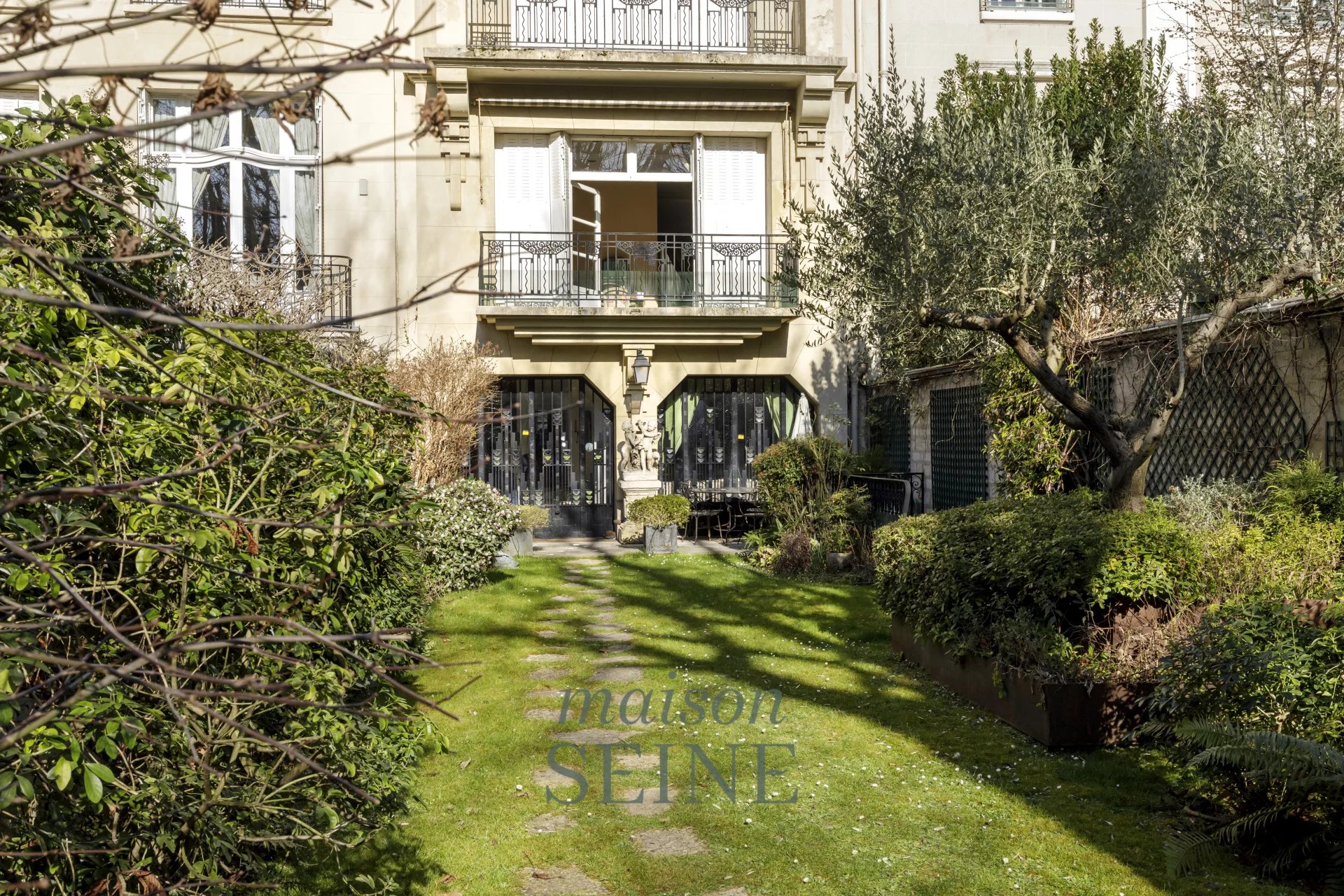 Agence immobilière de 