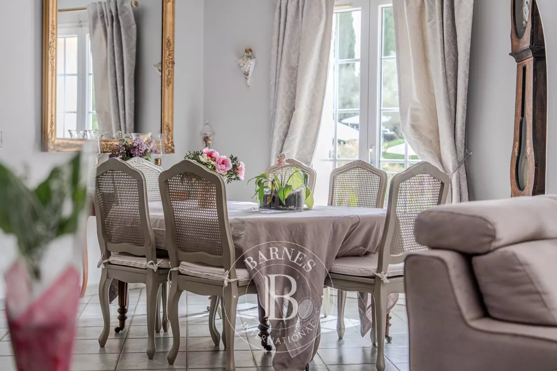 AIX EN PROVENCE NORTH - 15 MINUTES AIX-EN-PROVENCE - HOUSE 200sqm (350sqm in total) - LAND 4000m² - 3 BEDROOMS - ANNEXE - BASEMENT - GARDEN - SWIMMING POOL - SECLUDED - picture 36